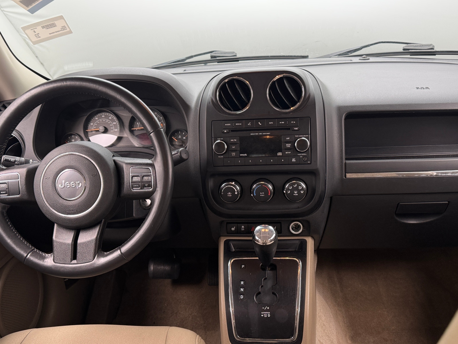 Thumbnail: 2017 Jeep Patriot - 3
