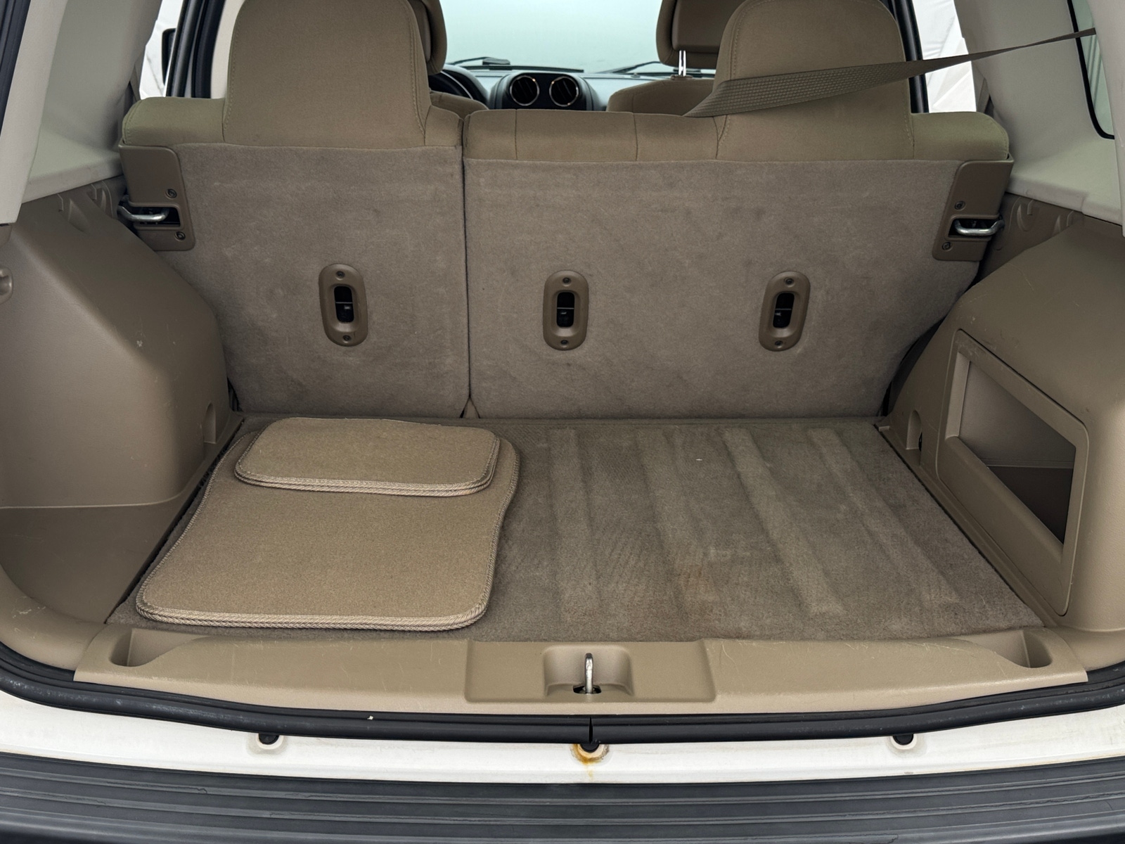 Thumbnail: 2017 Jeep Patriot - 7