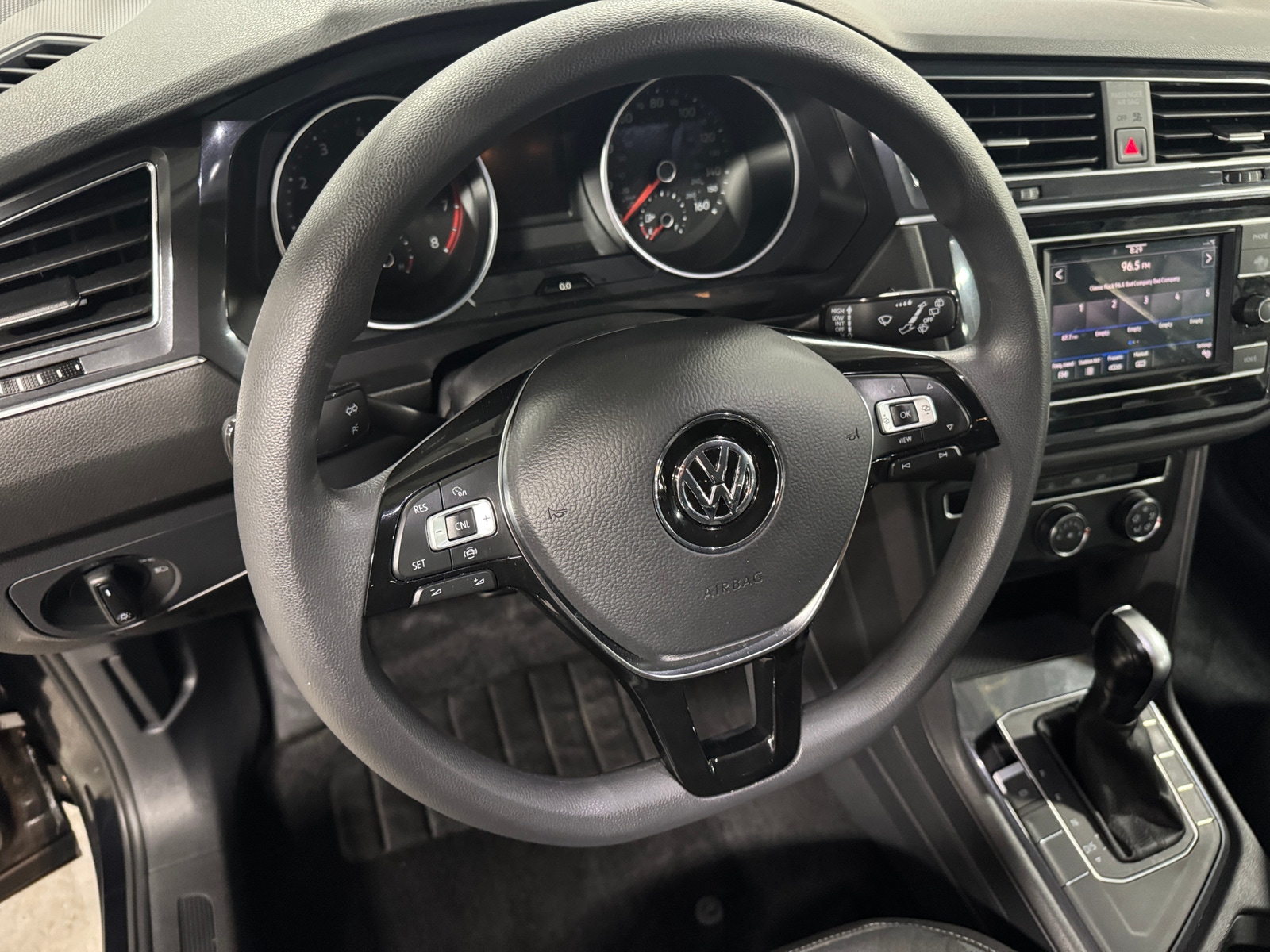 Thumbnail: 2021 Volkswagen Tiguan - 5