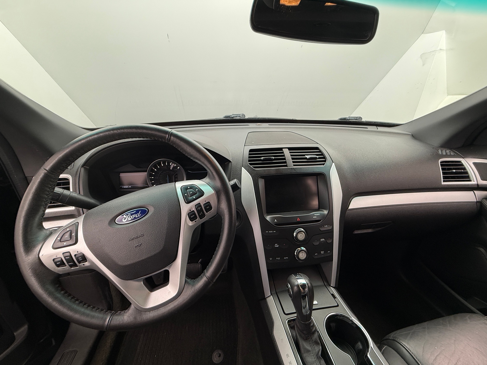 Thumbnail: 2015 Ford Explorer - 2