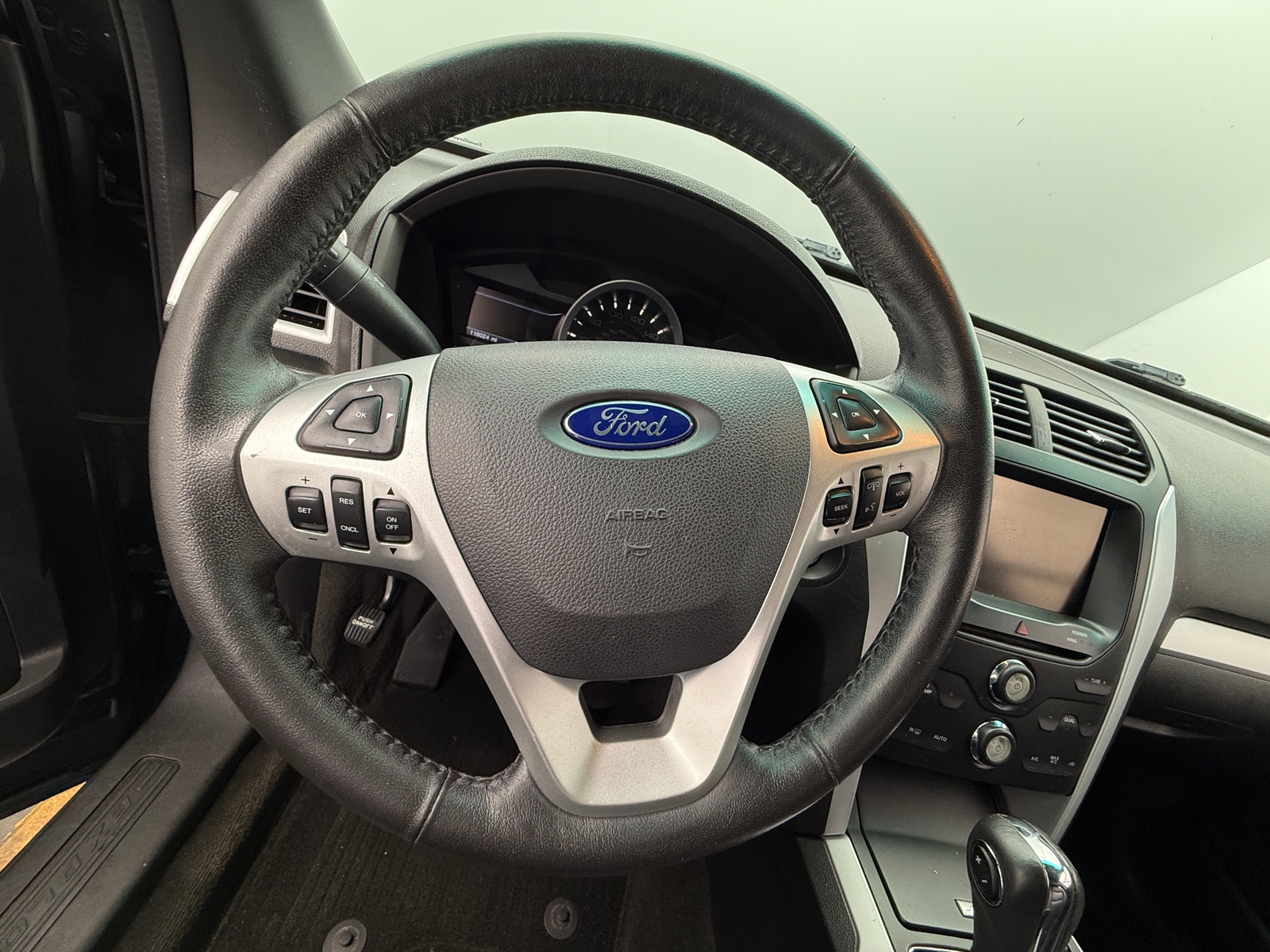 Thumbnail: 2015 Ford Explorer - 4