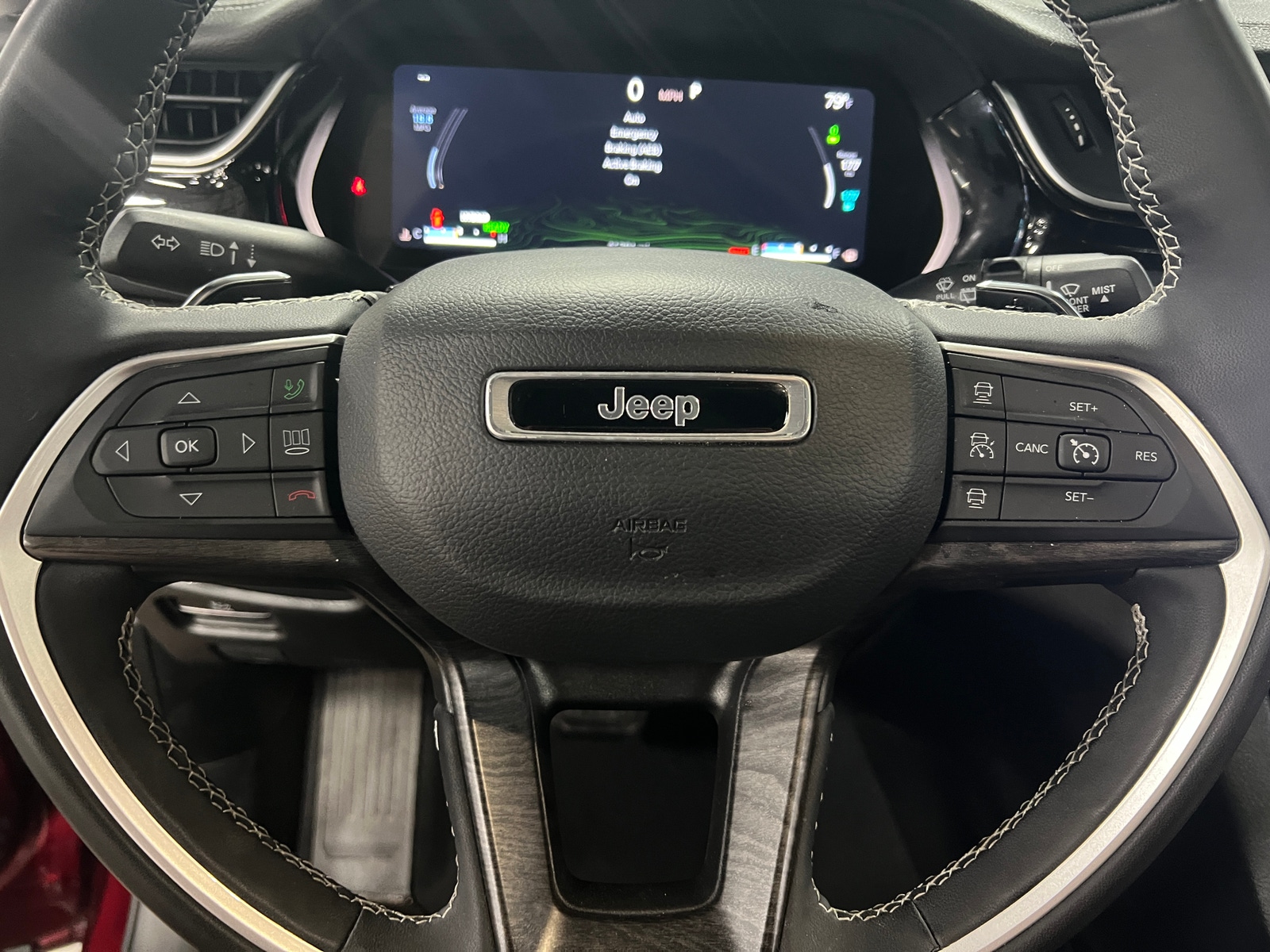 Thumbnail: 2023 Jeep Grand Cherokee - 4