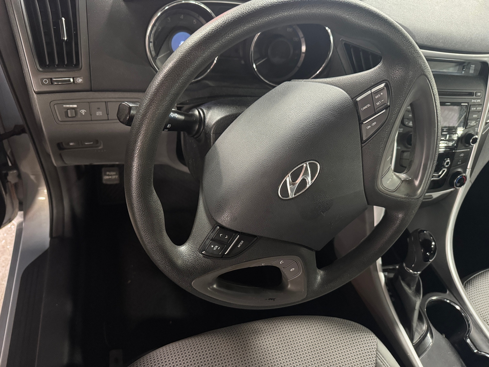 Thumbnail: 2013 Hyundai Sonata - 5