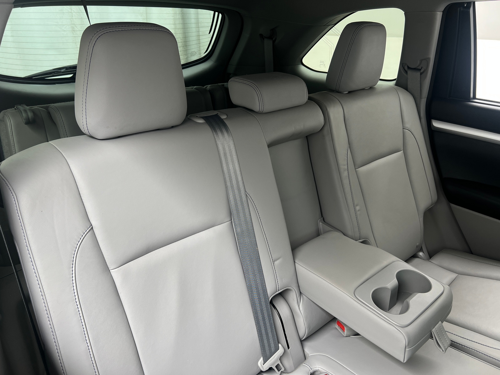 Thumbnail: 2015 Toyota Highlander - 5