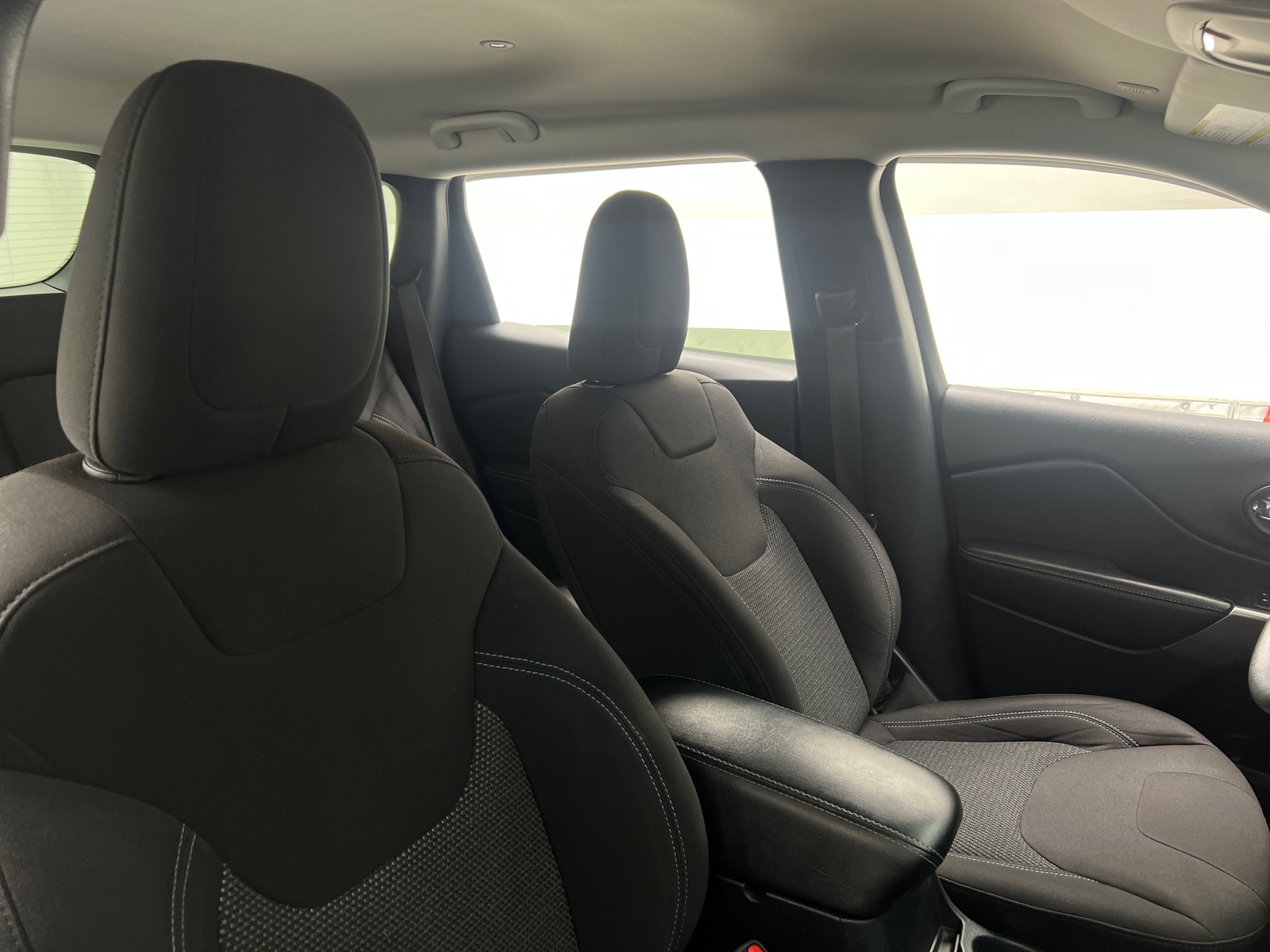 Thumbnail: 2020 Jeep Cherokee - 2