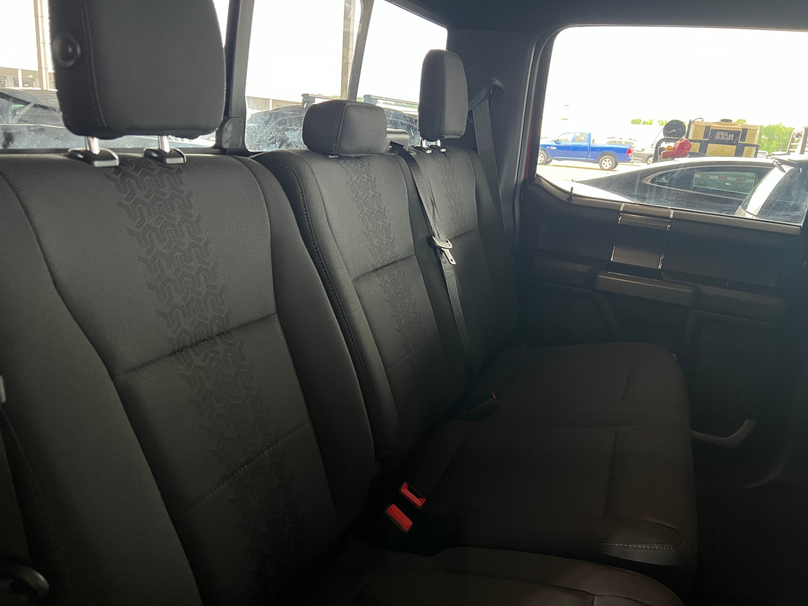 Thumbnail: 2018 Ford Econoline - 6
