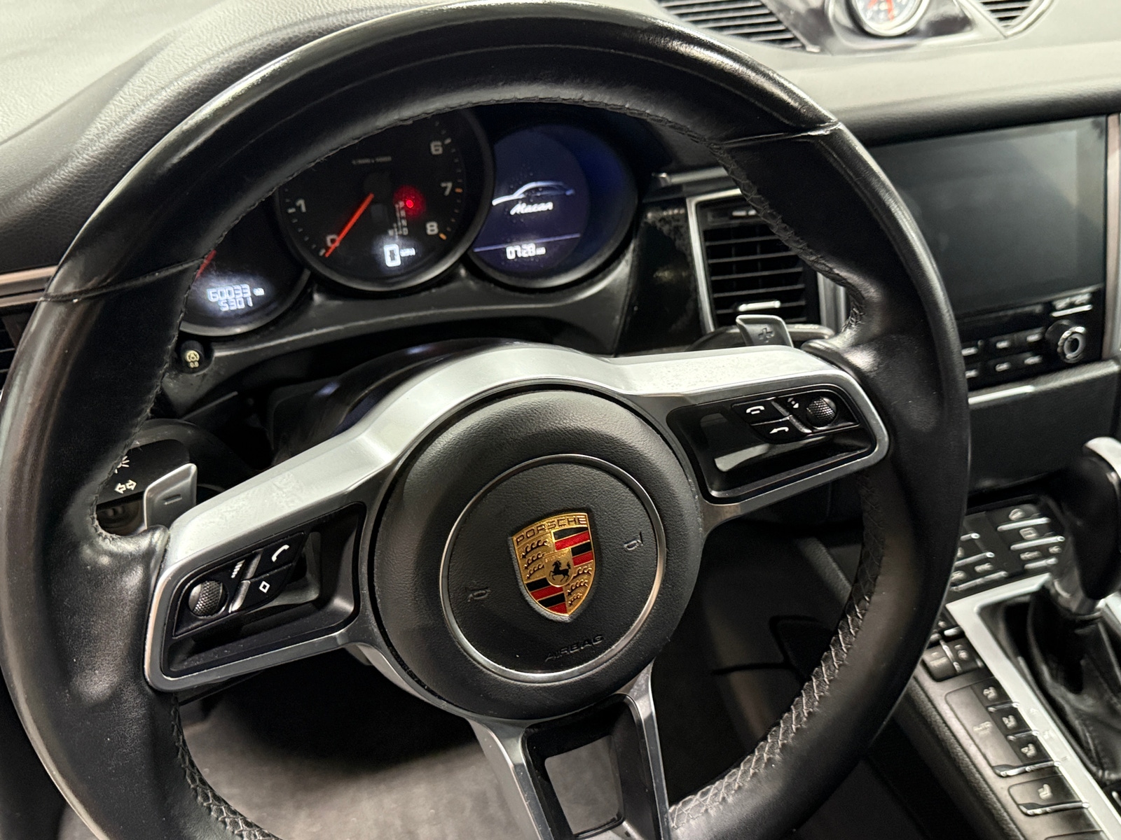 Thumbnail: 2018 Porsche Macan - 4