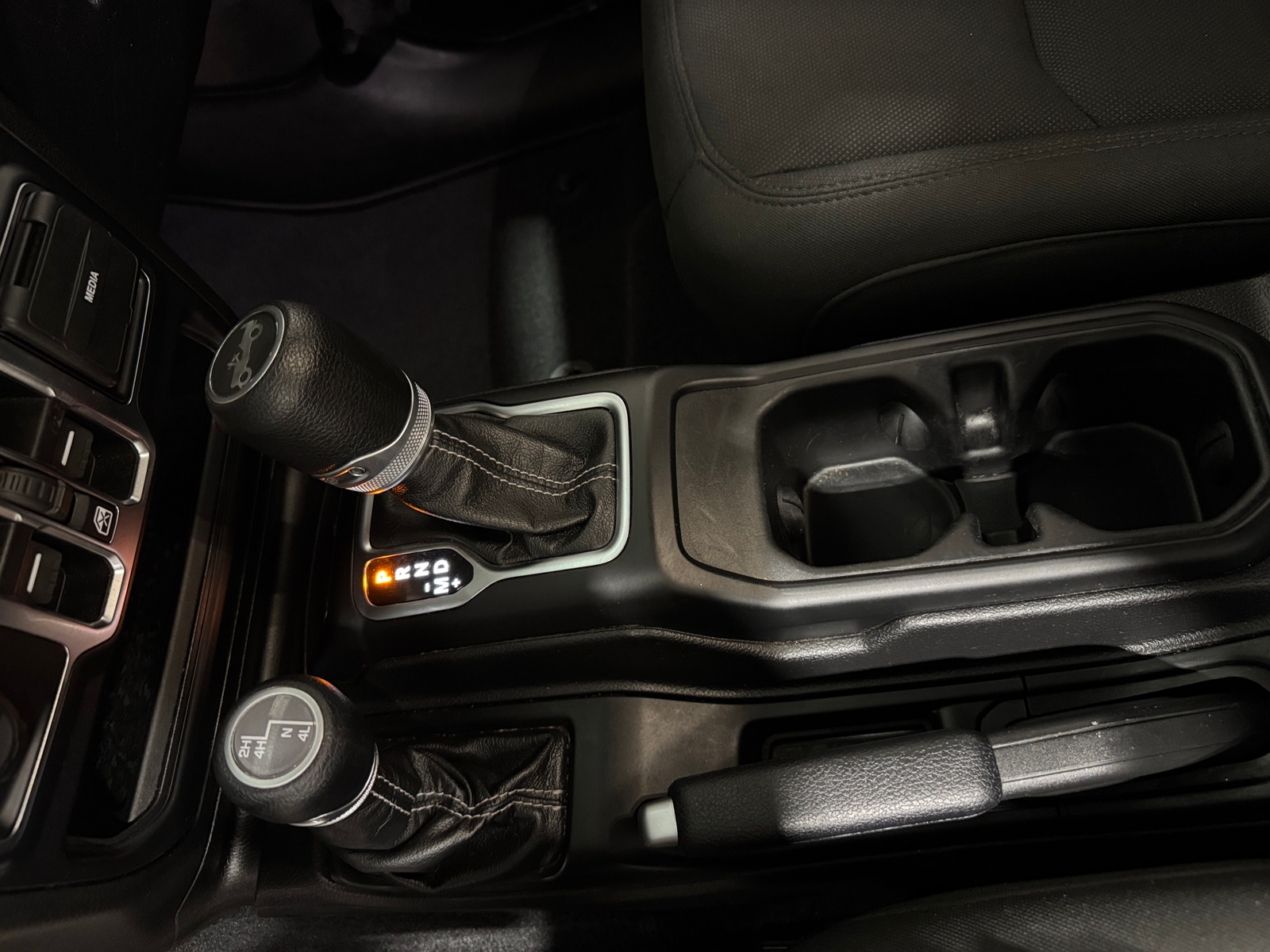 Thumbnail: 2020 Jeep Wrangler - 5