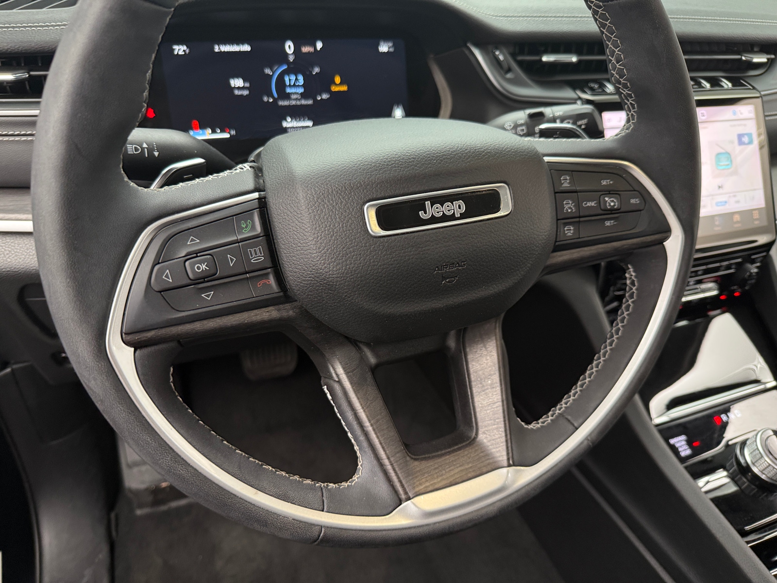 Thumbnail: 2023 Jeep Grand Cherokee - 4