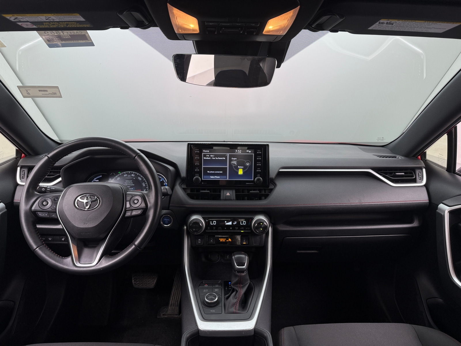 Thumbnail: 2021 Toyota RAV4 - 3