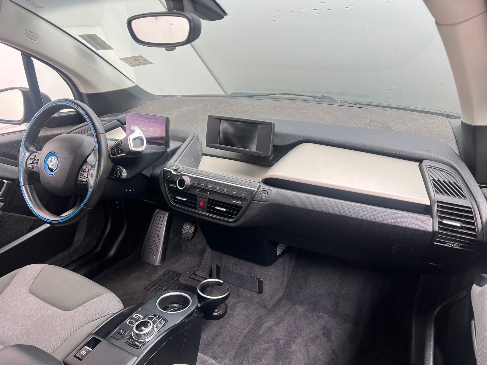 Thumbnail: 2017 BMW i3 - 3