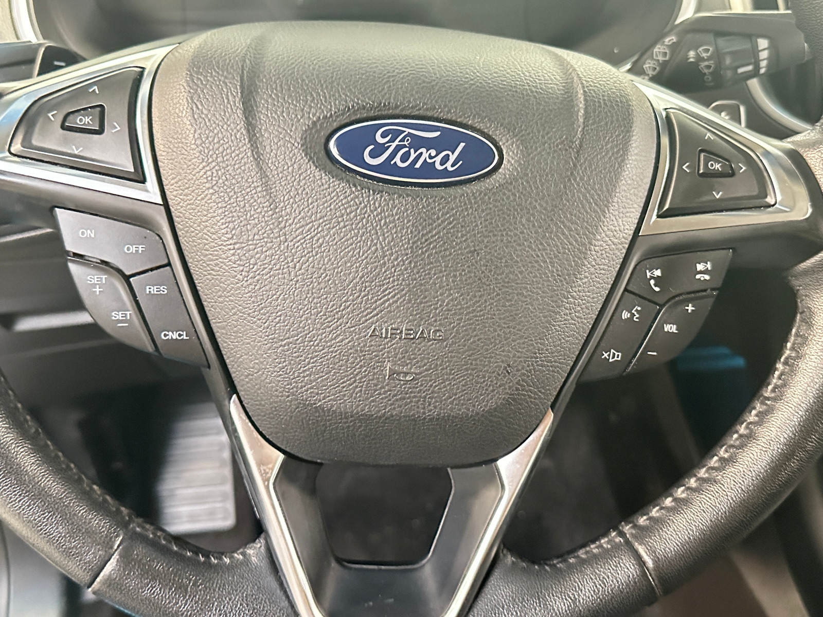 Thumbnail: 2017 Ford Edge - 4