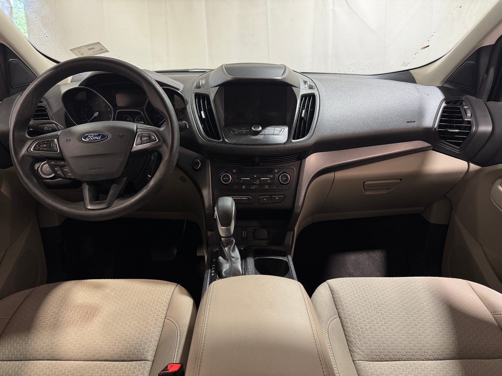 Thumbnail: 2019 Ford Escape - 3