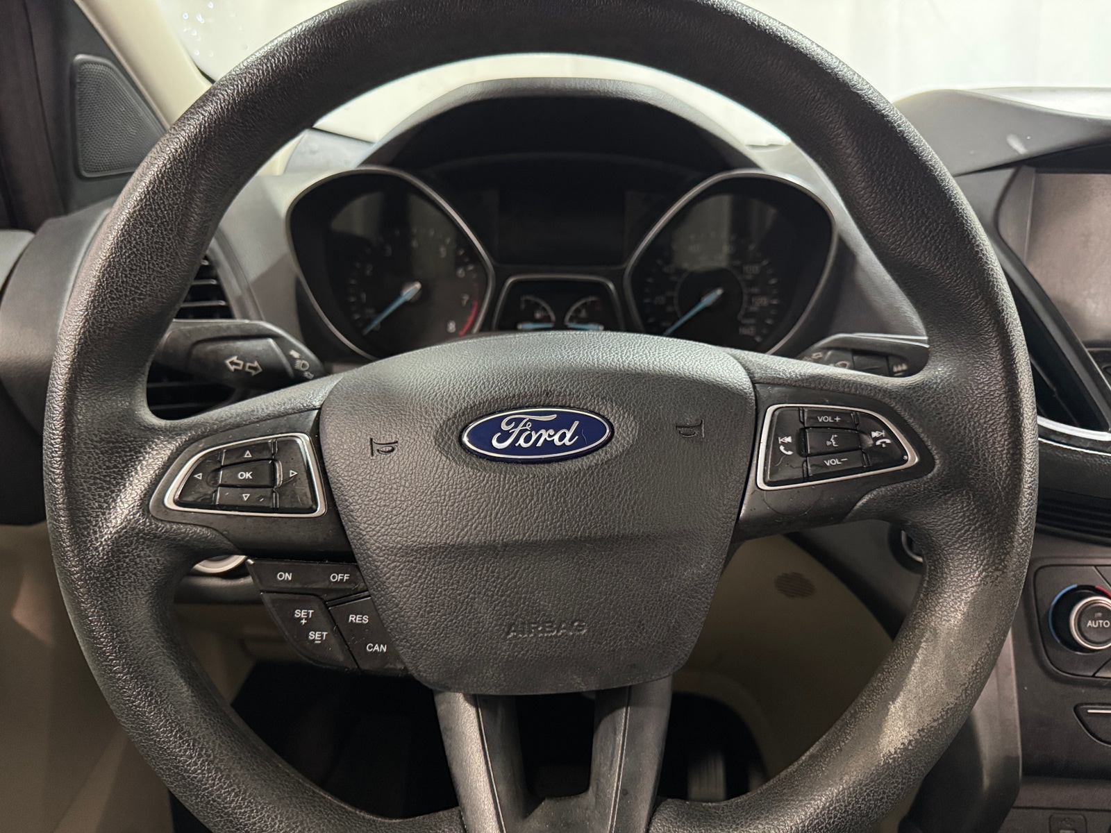 Thumbnail: 2019 Ford Escape - 5