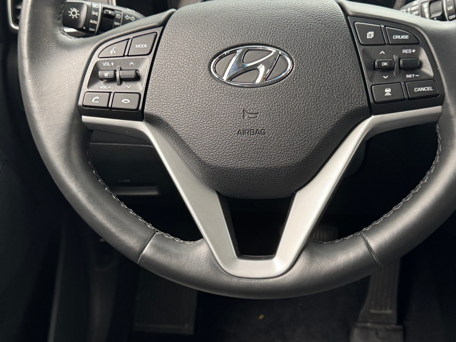 Thumbnail: 2020 Hyundai Tucson - 4