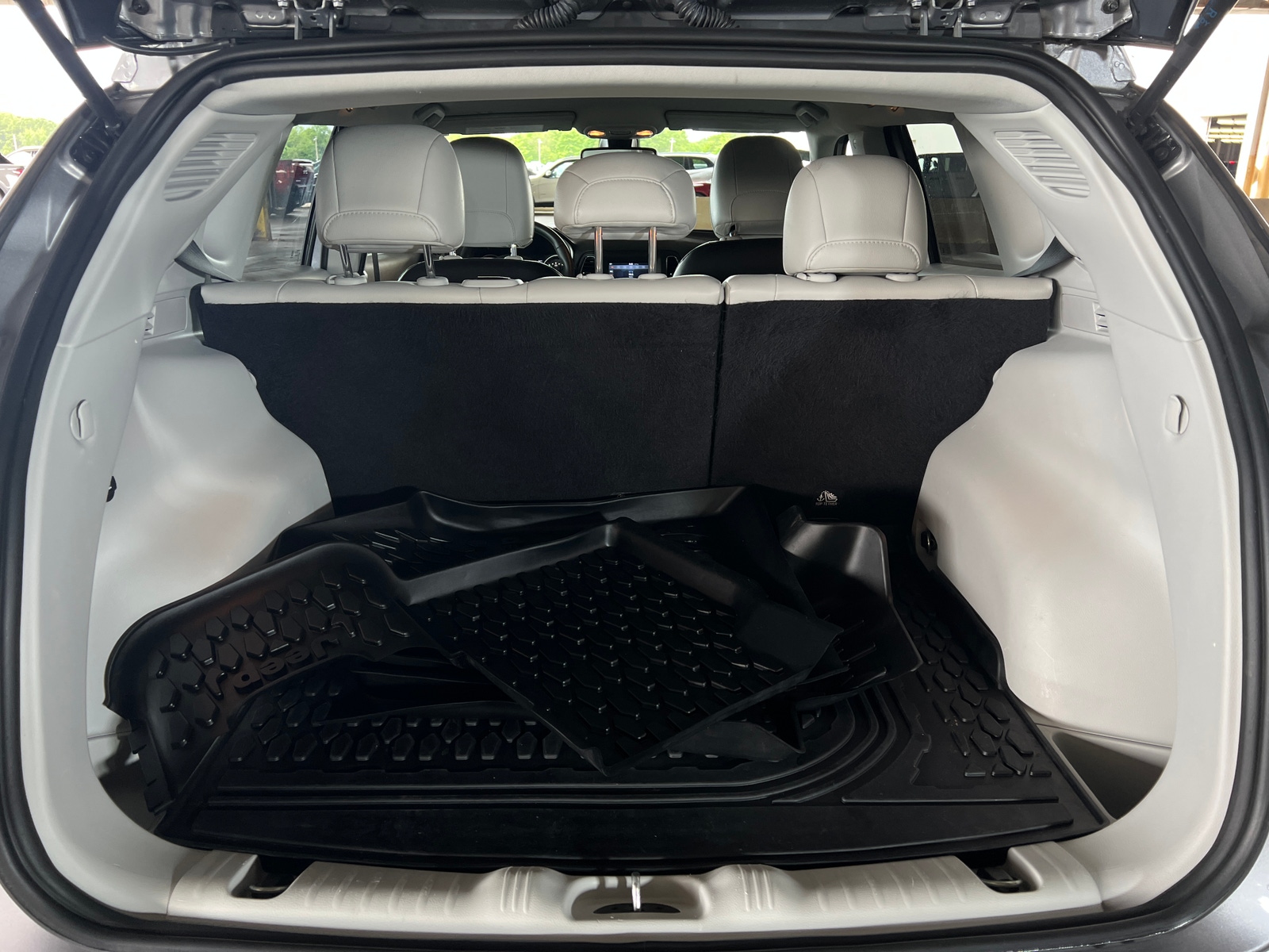Thumbnail: 2019 Jeep Compass - 7