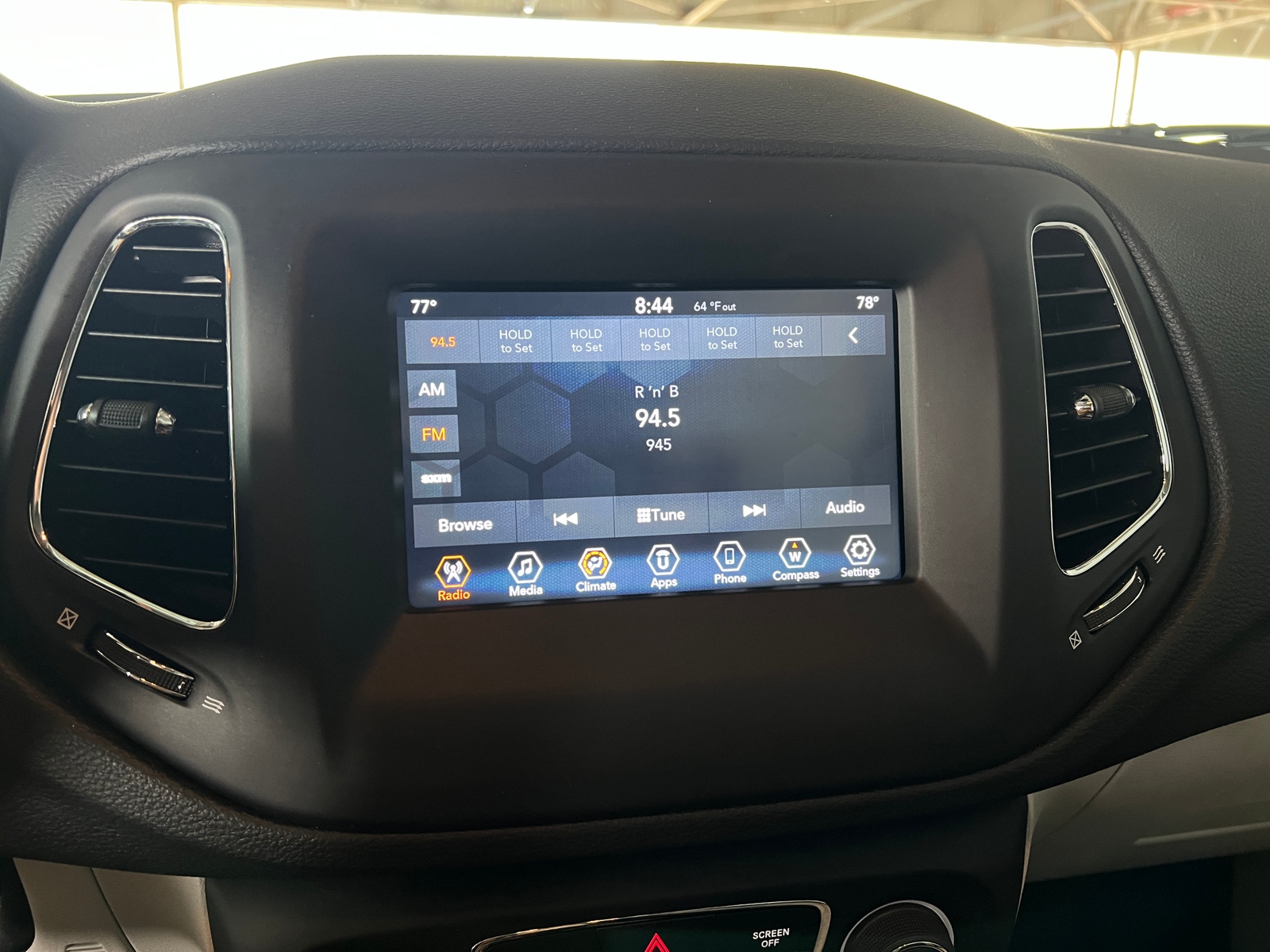 Thumbnail: 2019 Jeep Compass - 4