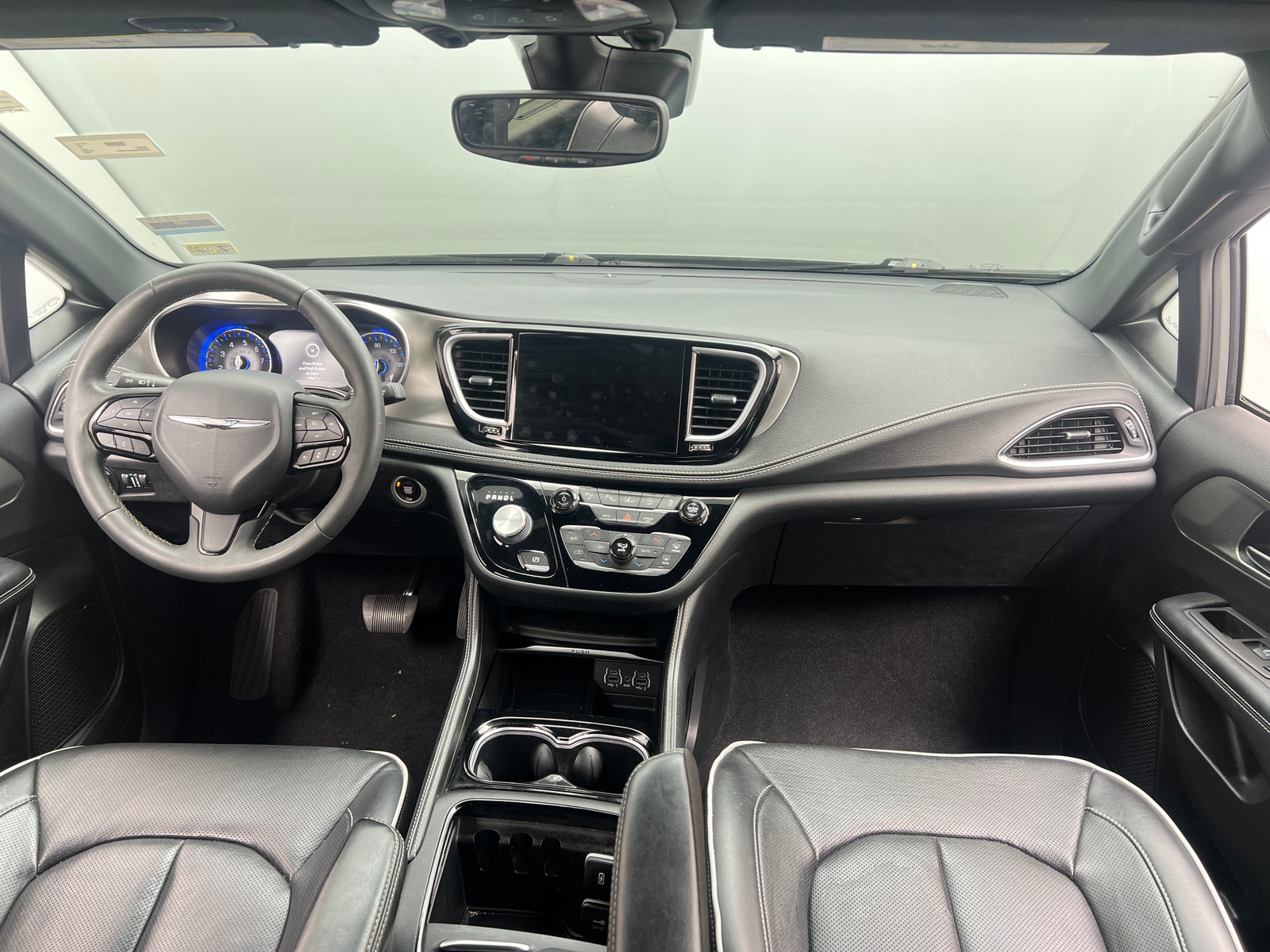 Thumbnail: 2022 Chrysler Pacifica - 2