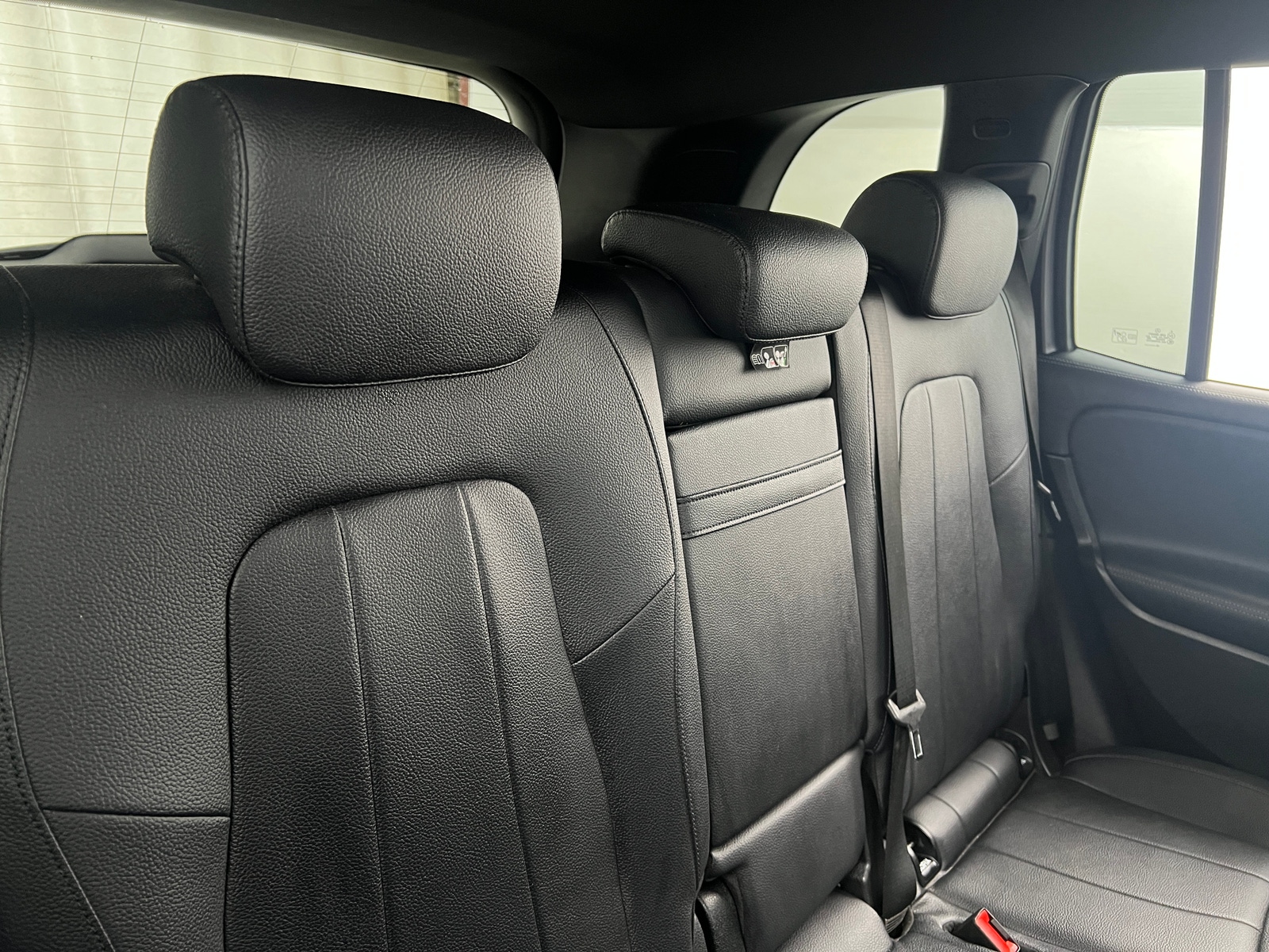 Thumbnail: 2020 Mercedes-Benz GLB - 5