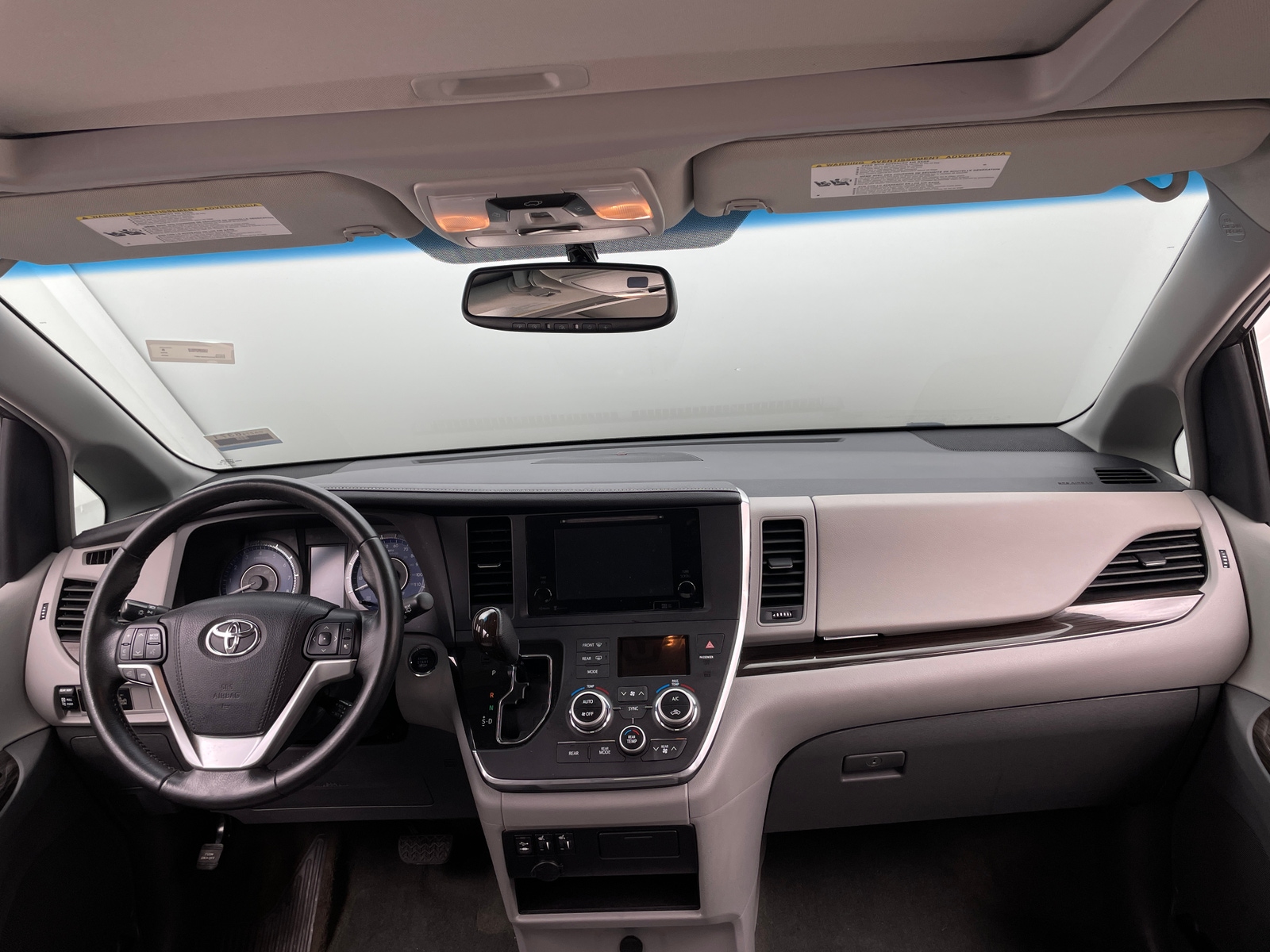 Thumbnail: 2015 Toyota Sienna - 2