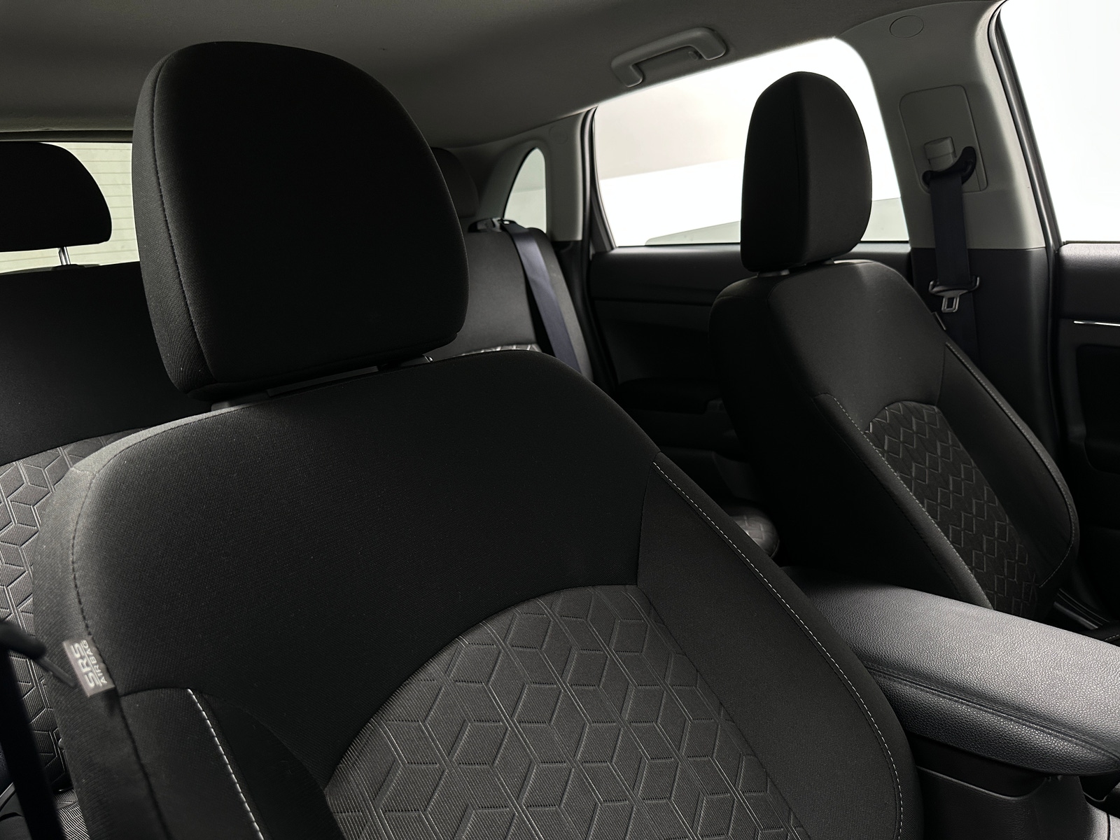 Thumbnail: 2022 Mitsubishi Outlander Sport - 2