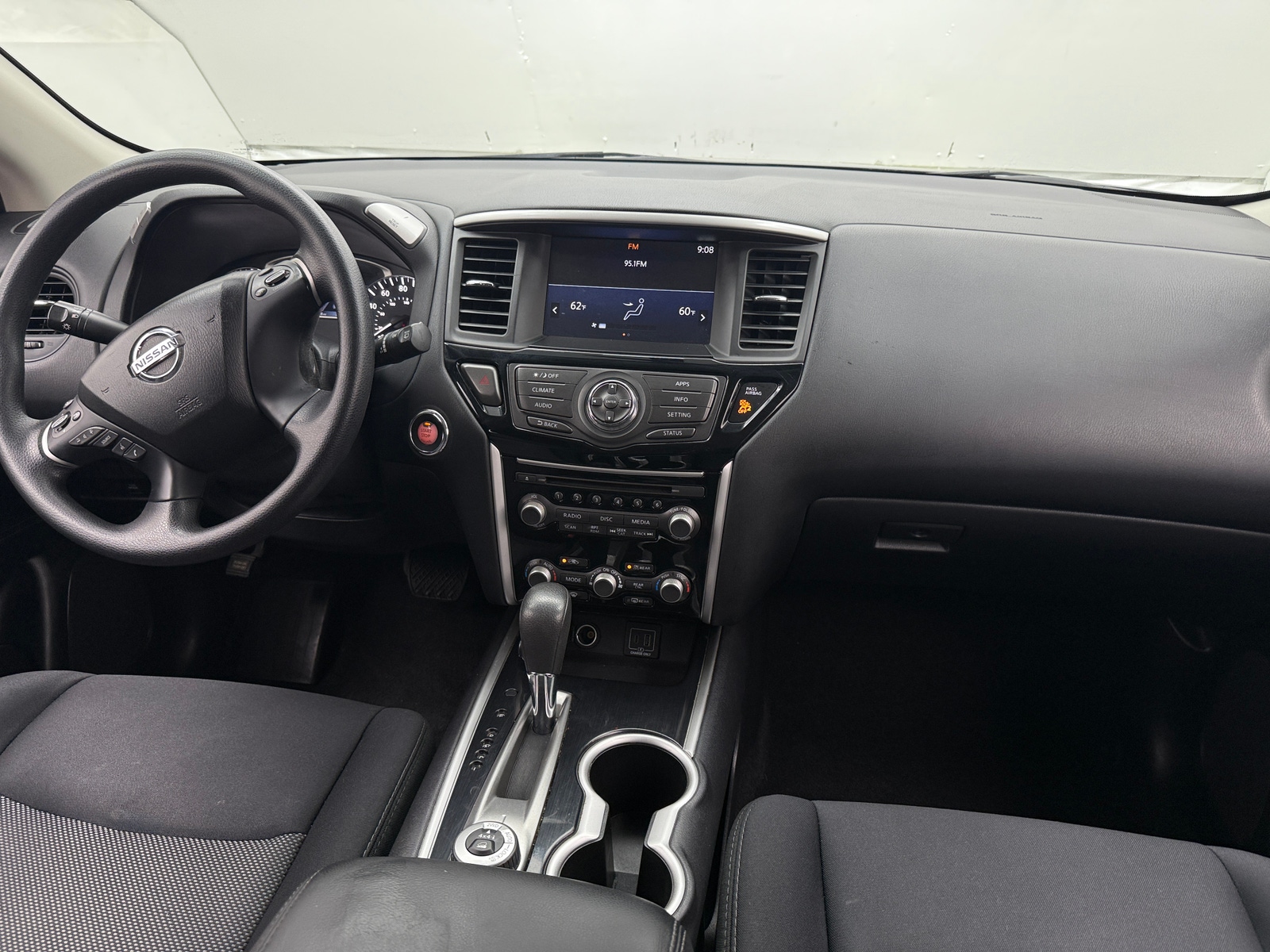 Thumbnail: 2019 Nissan Pathfinder - 3