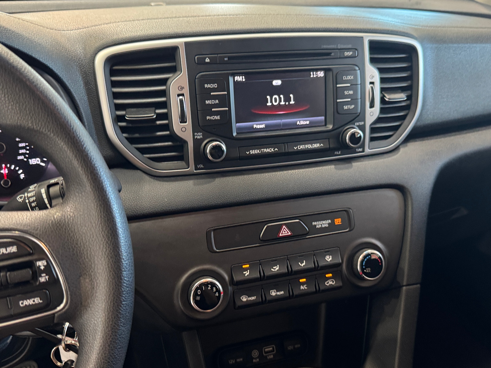 Thumbnail: 2017 Kia Sportage - 4