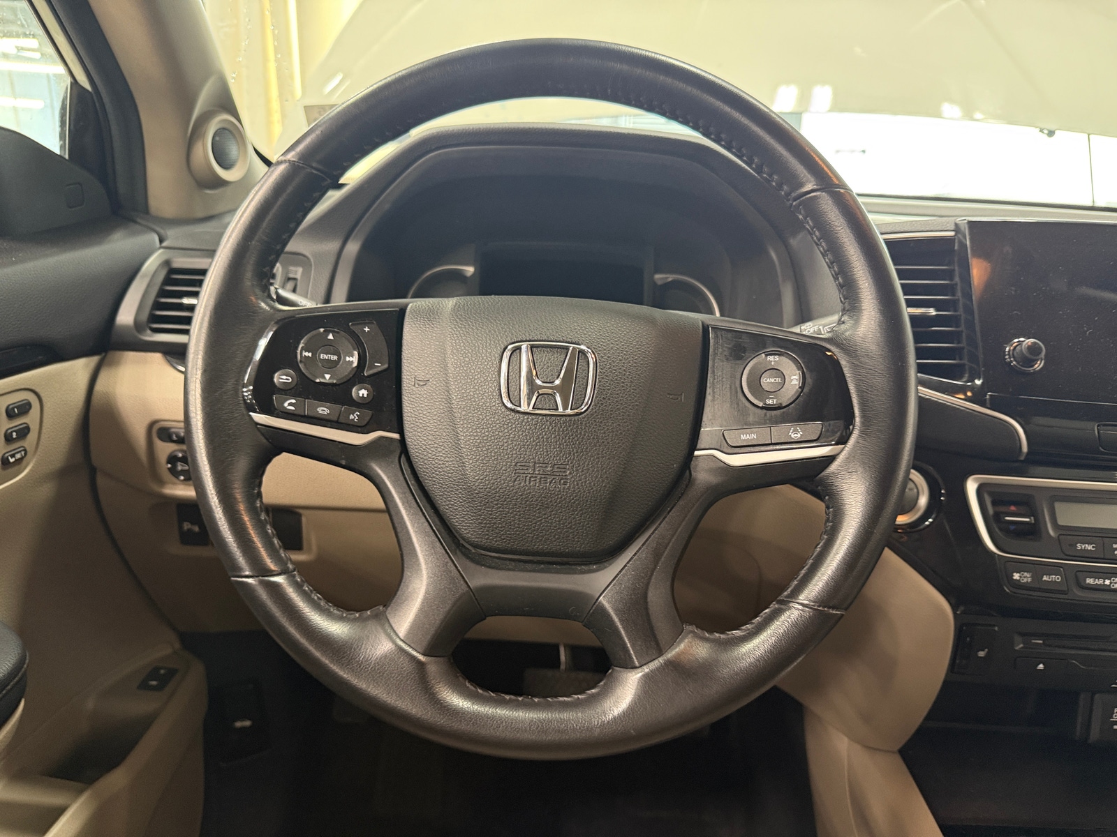 Thumbnail: 2019 Honda Pilot - 4