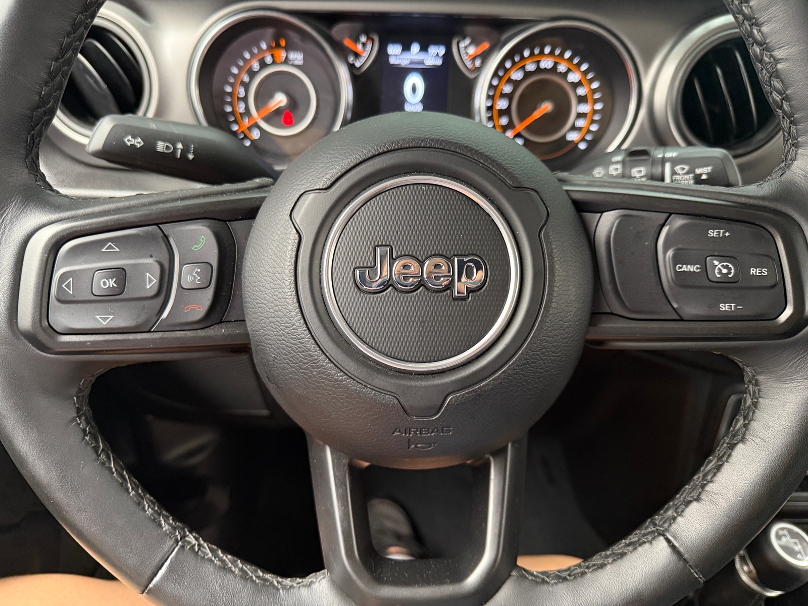 Thumbnail: 2022 Jeep Wrangler - 5