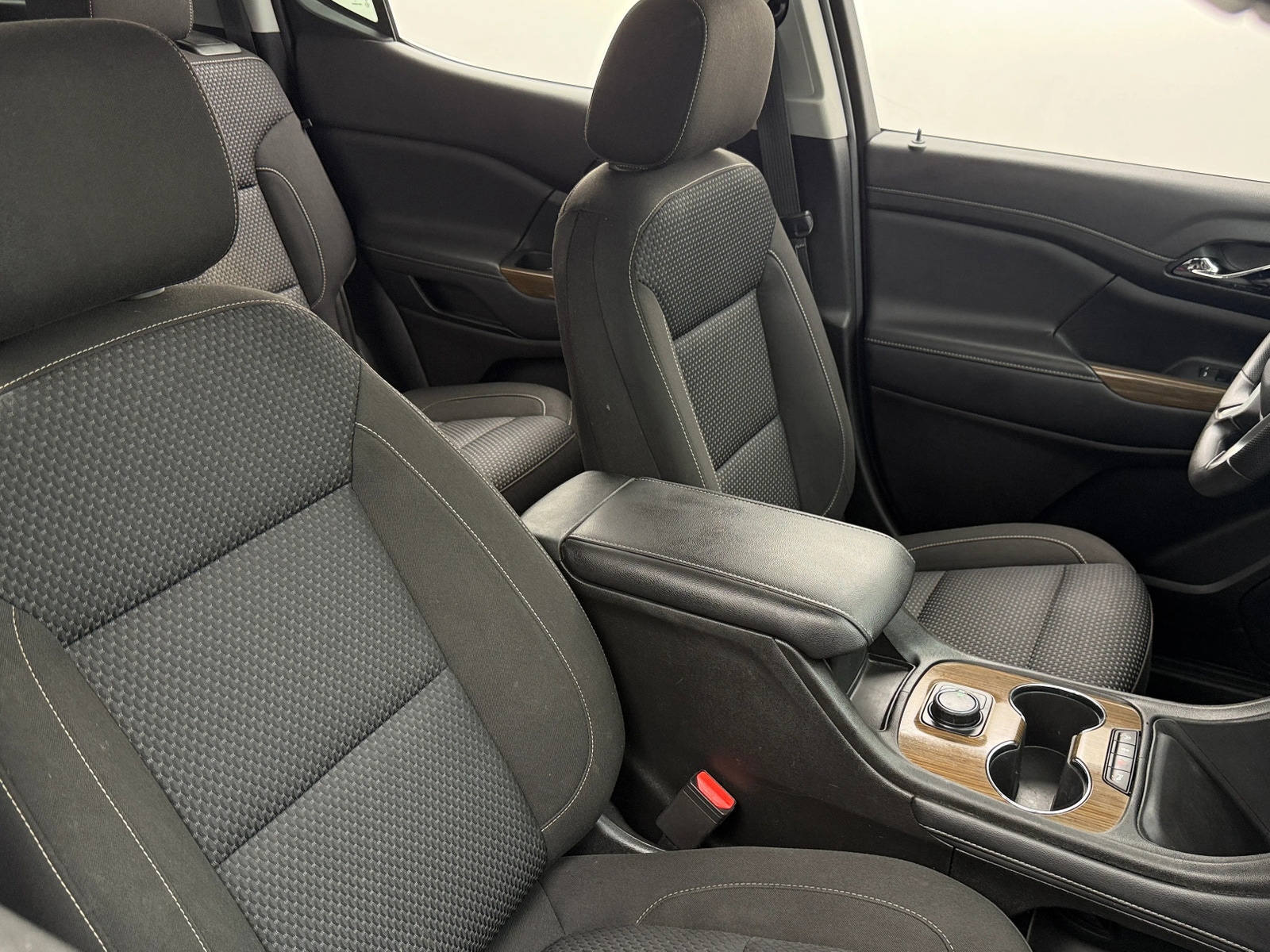 Thumbnail: 2023 GMC Acadia - 2