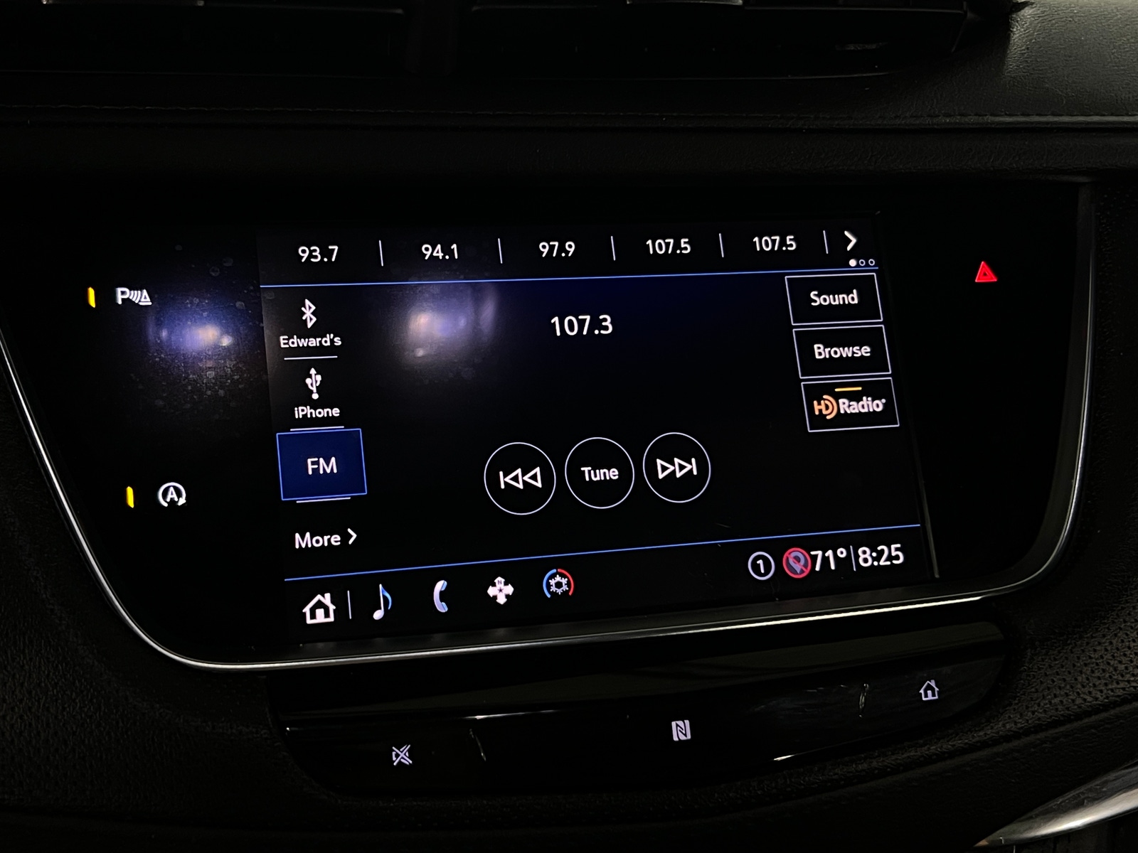 Thumbnail: 2020 Cadillac XT5 - 3
