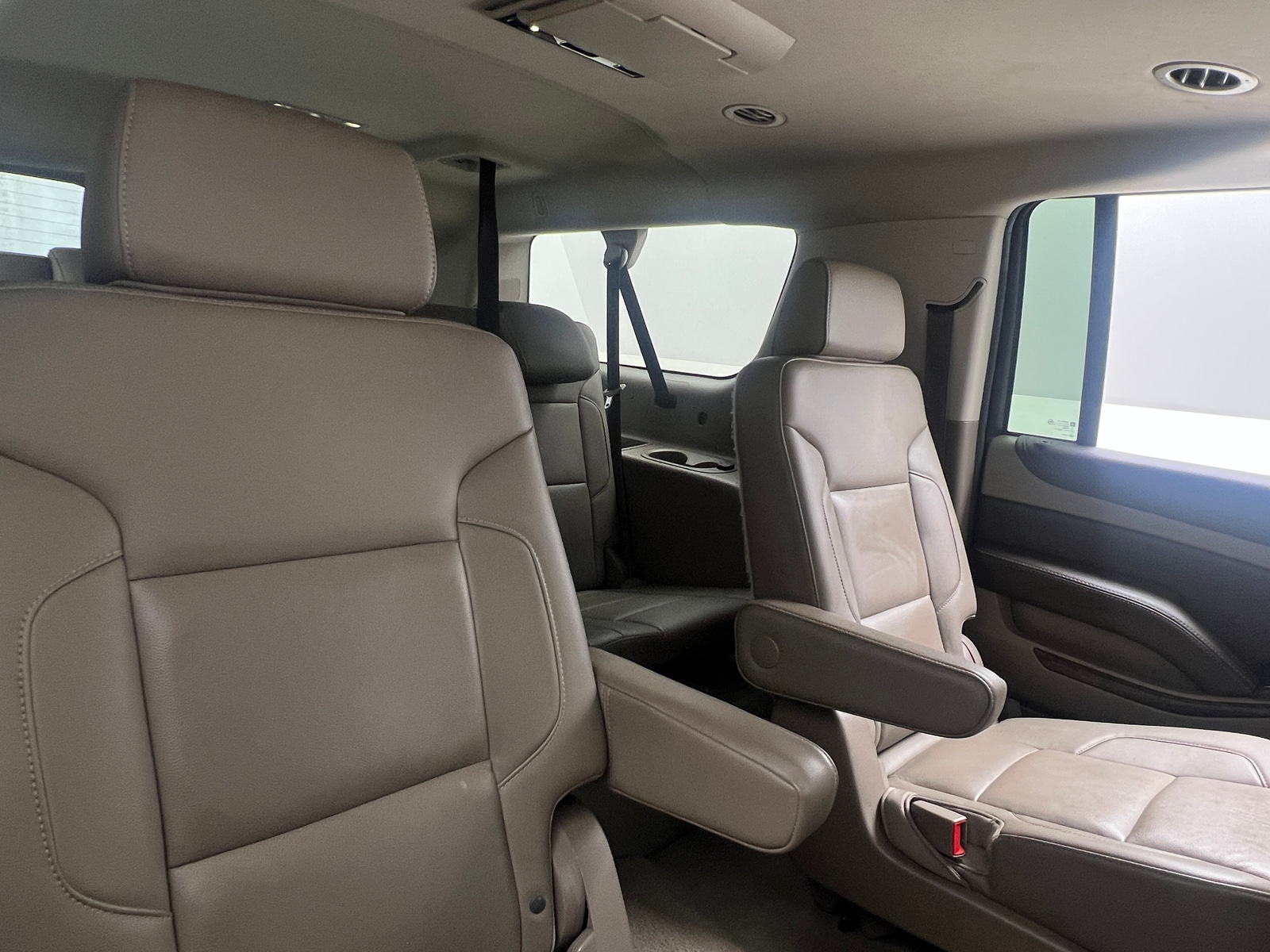 Thumbnail: 2019 Chevrolet Suburban - 5