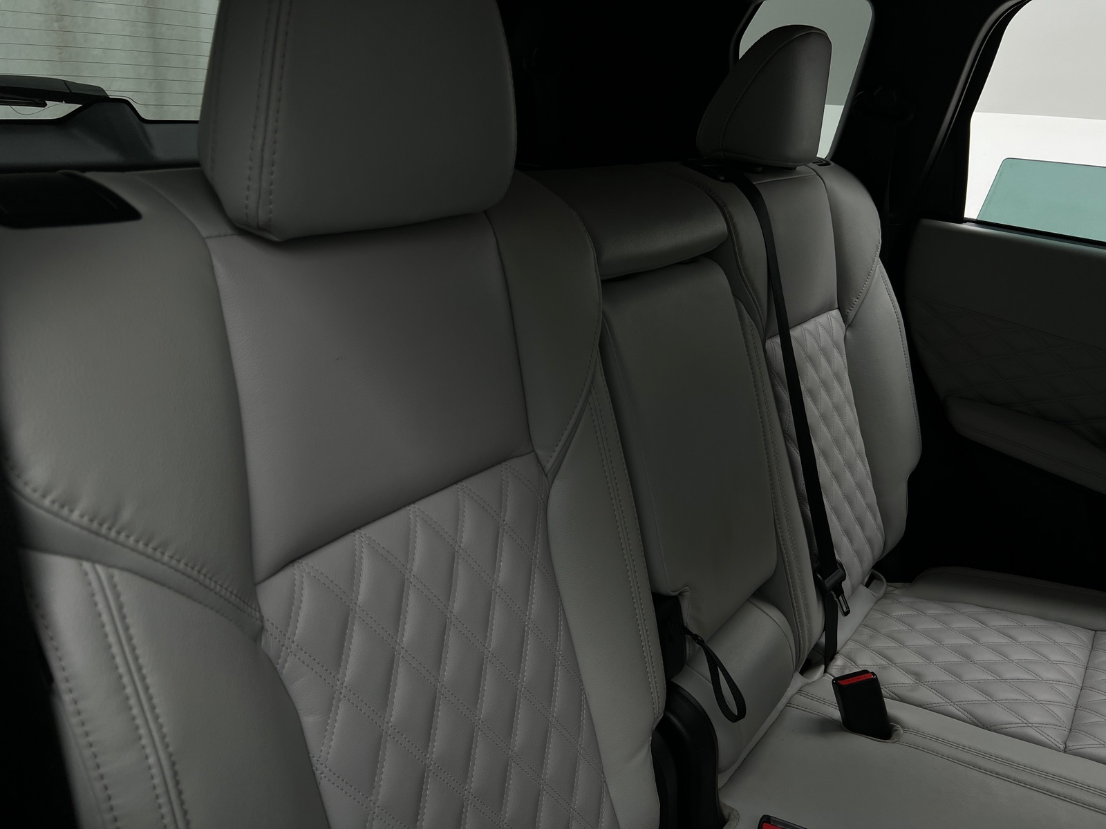 Thumbnail: 2023 Mitsubishi Outlander - 5