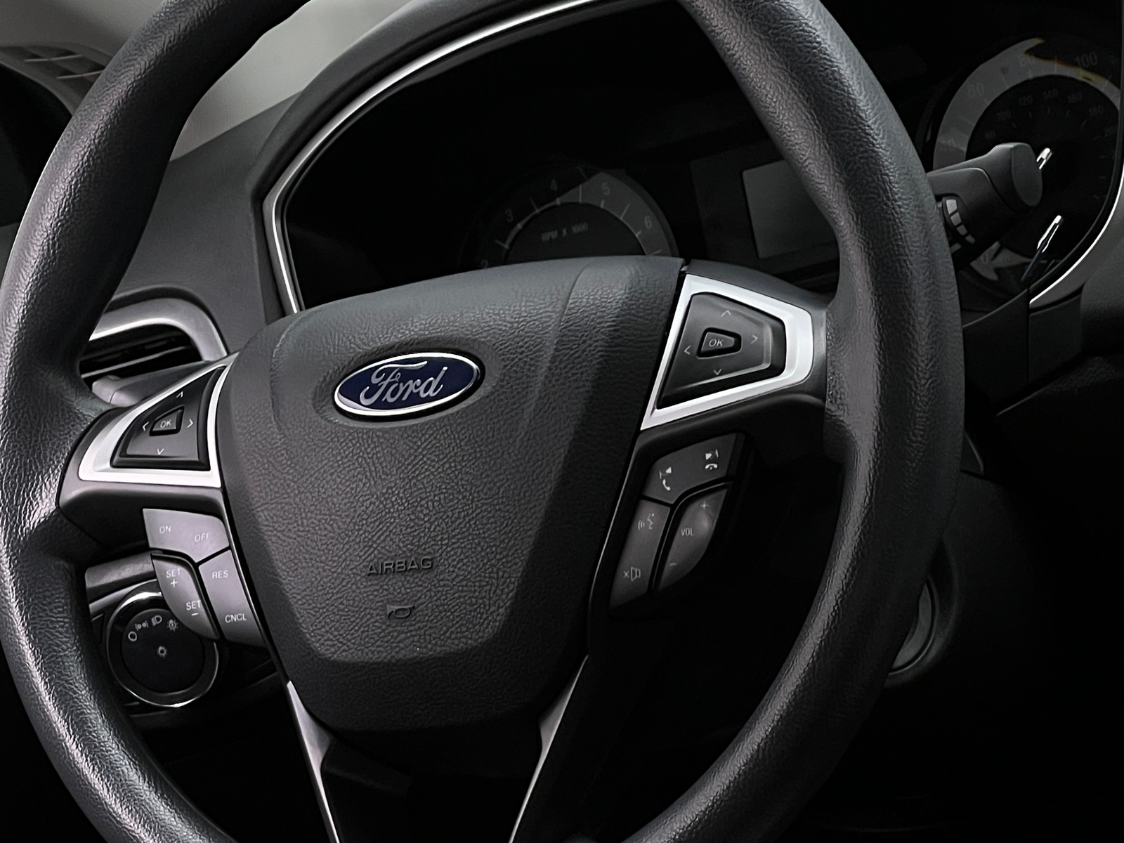 Thumbnail: 2014 Ford Fusion - 5