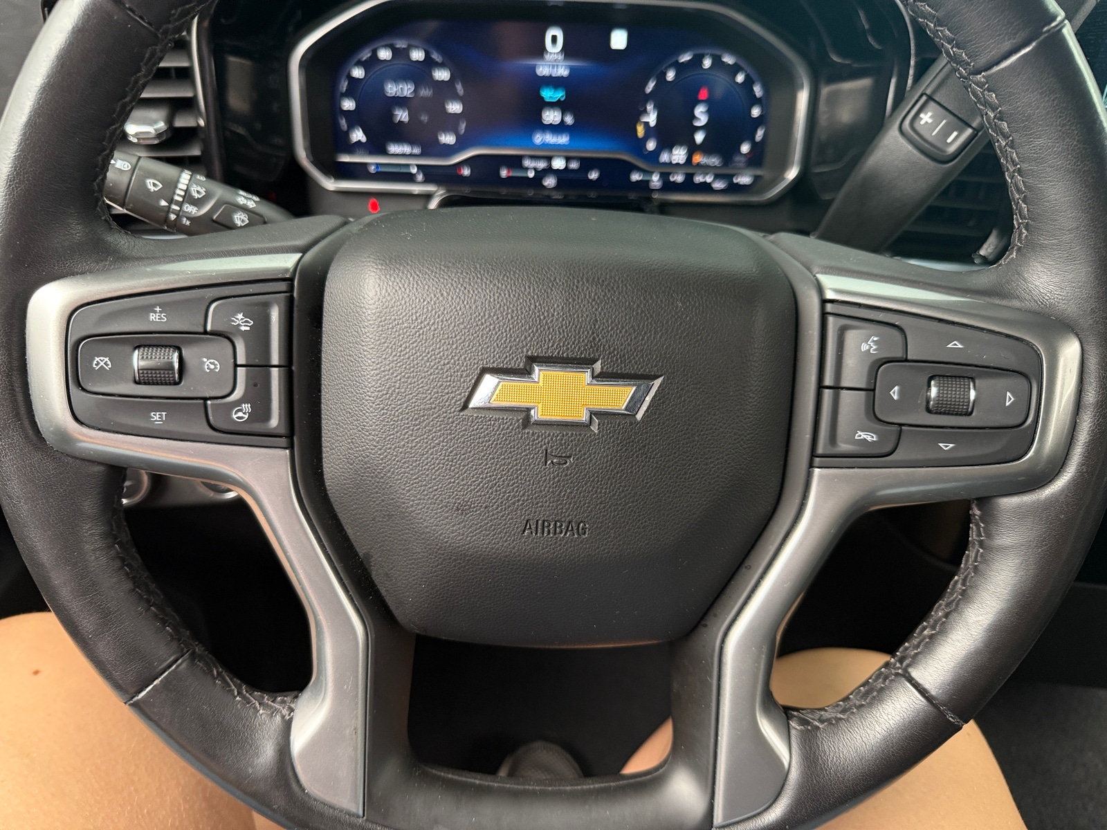 Thumbnail: 2022 Chevrolet Silverado 1500 - 5