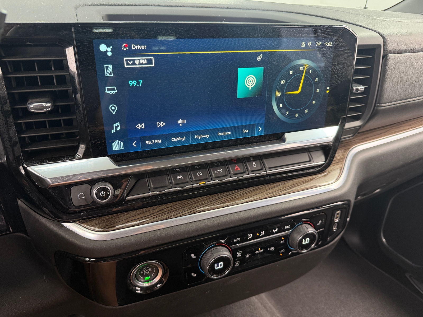 Thumbnail: 2022 Chevrolet Silverado 1500 - 4