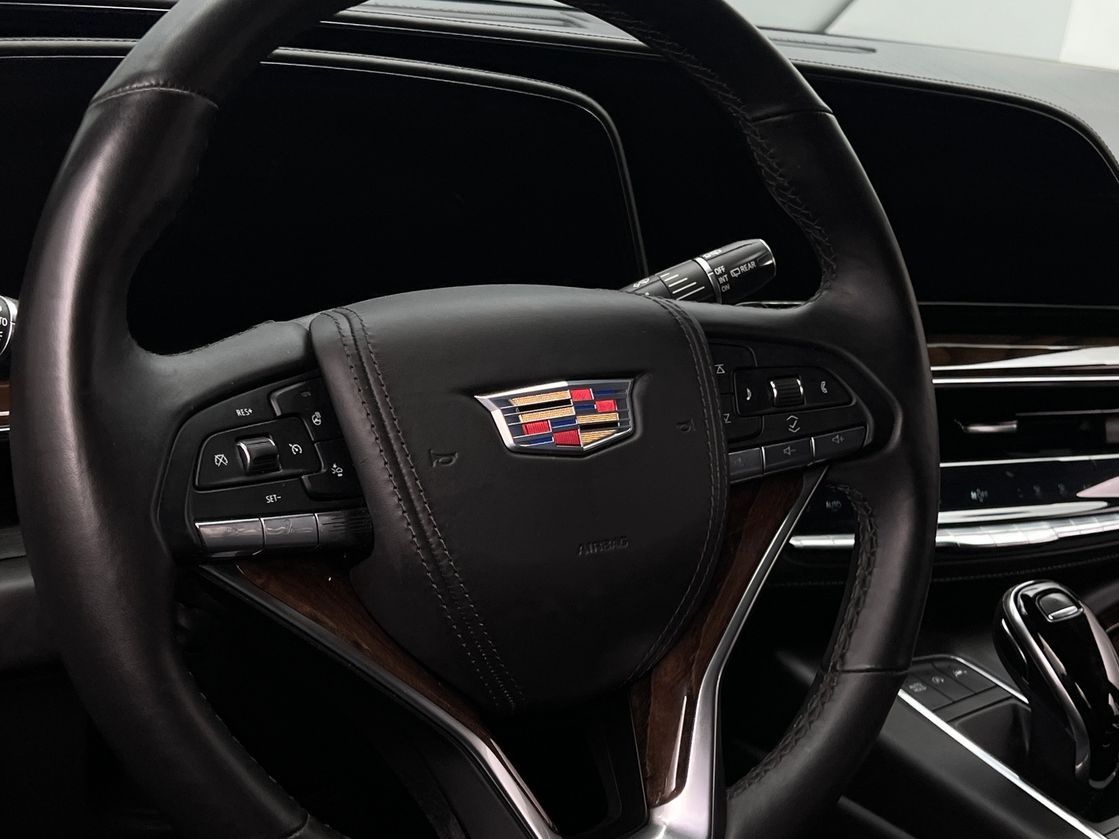 Thumbnail: 2021 Cadillac Escalade - 4