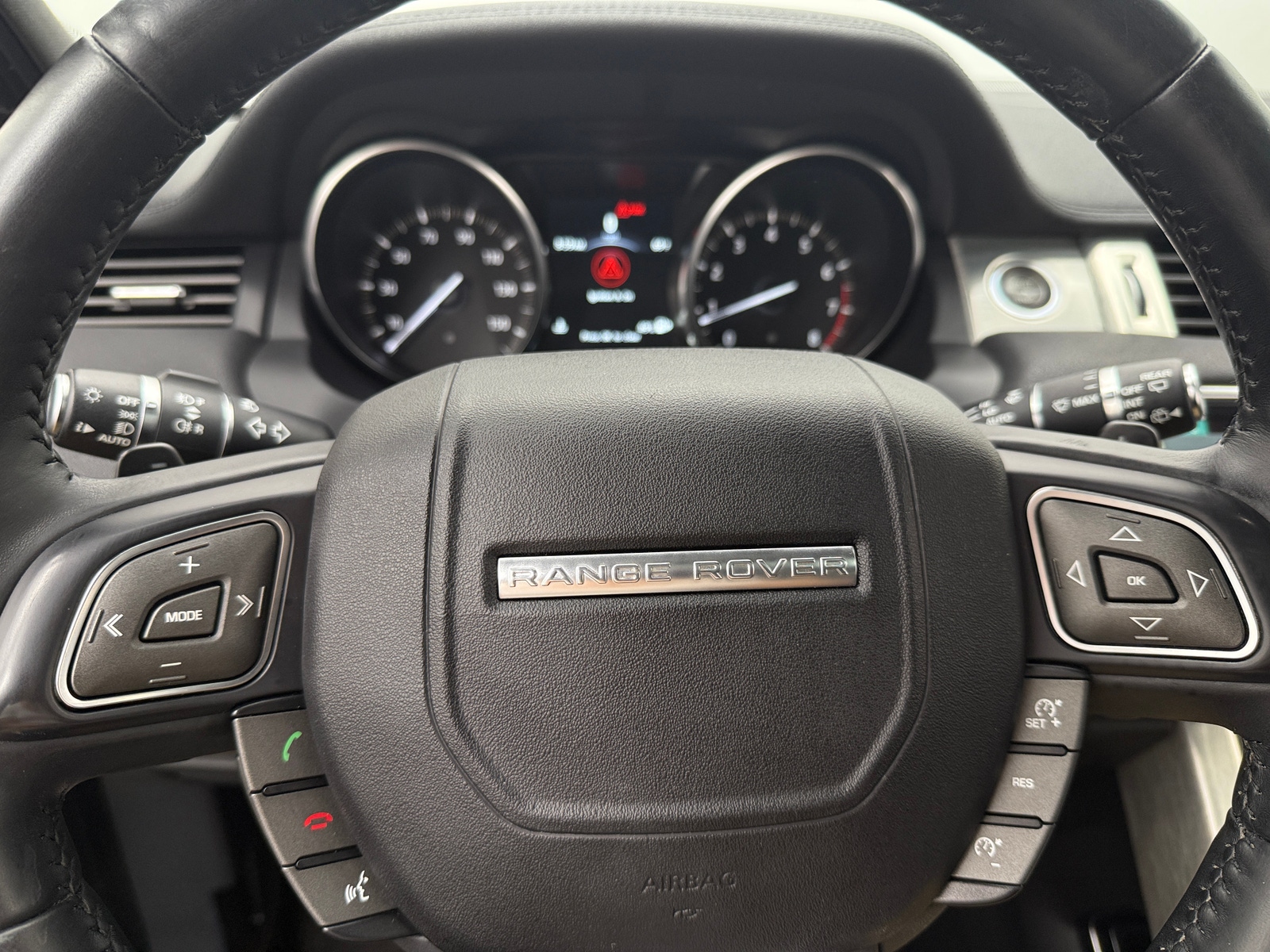 Thumbnail: 2017 Land Rover Range Rover Evoque - 4