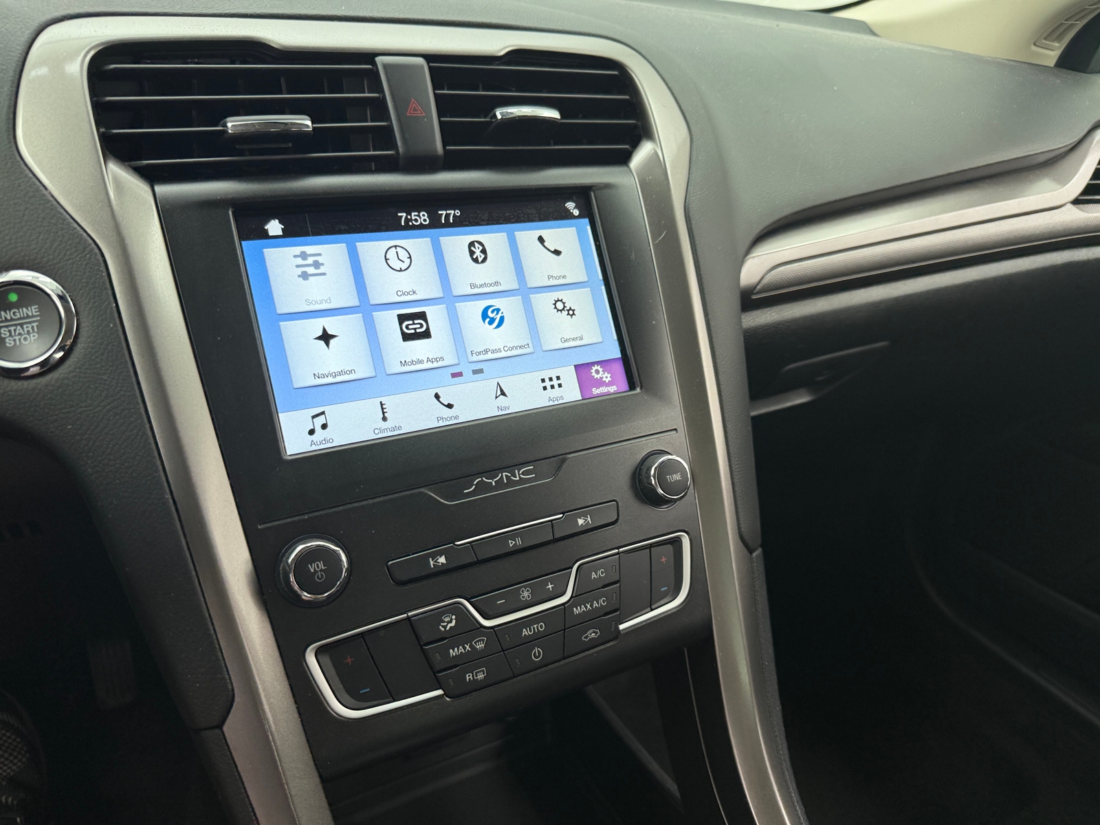 Thumbnail: 2019 Ford Fusion - 4