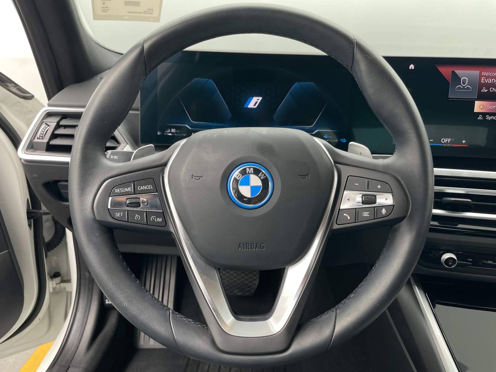 Thumbnail: 2023 BMW 3 Series - 4