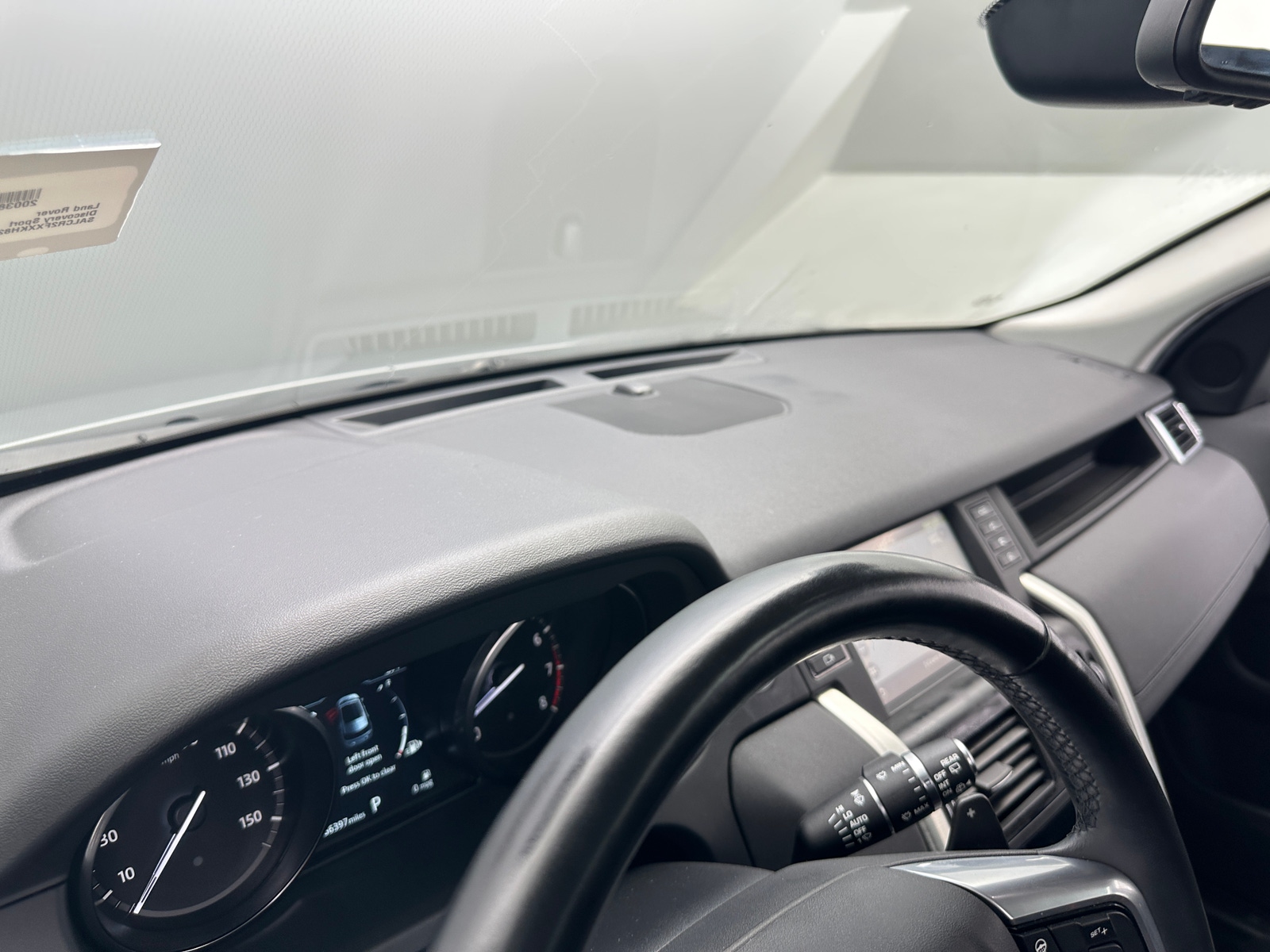 Thumbnail: 2019 Land Rover Discovery Sport - 2
