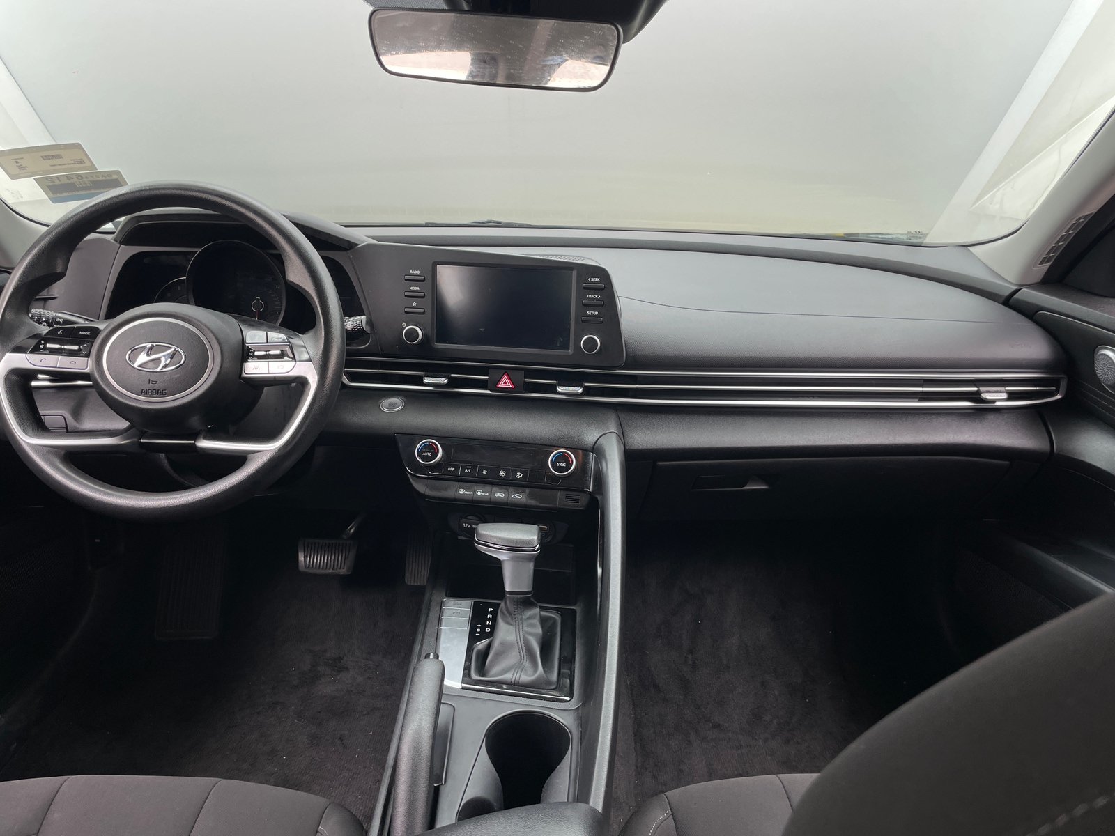 Thumbnail: 2021 Hyundai Elantra - 3