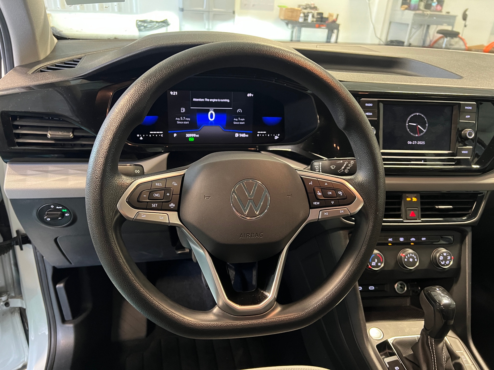 Thumbnail: 2022 Volkswagen Taos - 5