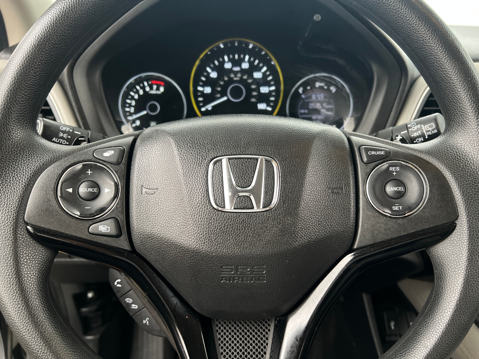 Thumbnail: 2016 Honda HR-V - 5