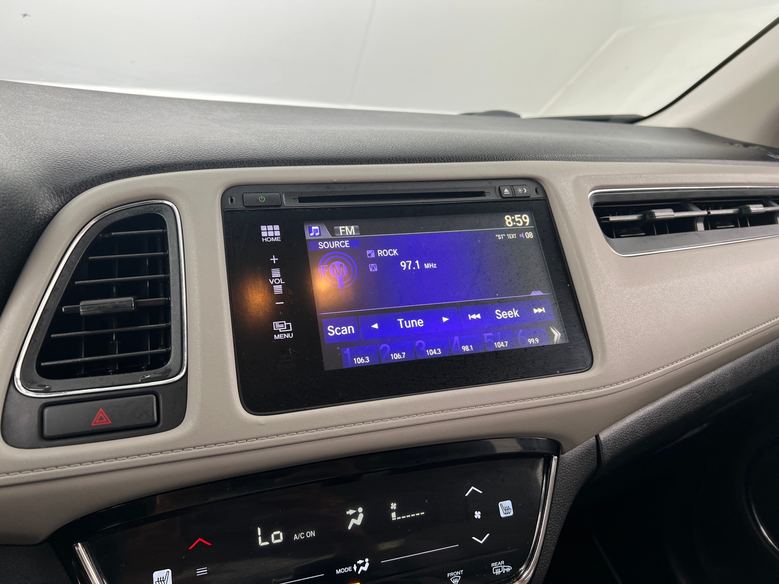 Thumbnail: 2016 Honda HR-V - 4