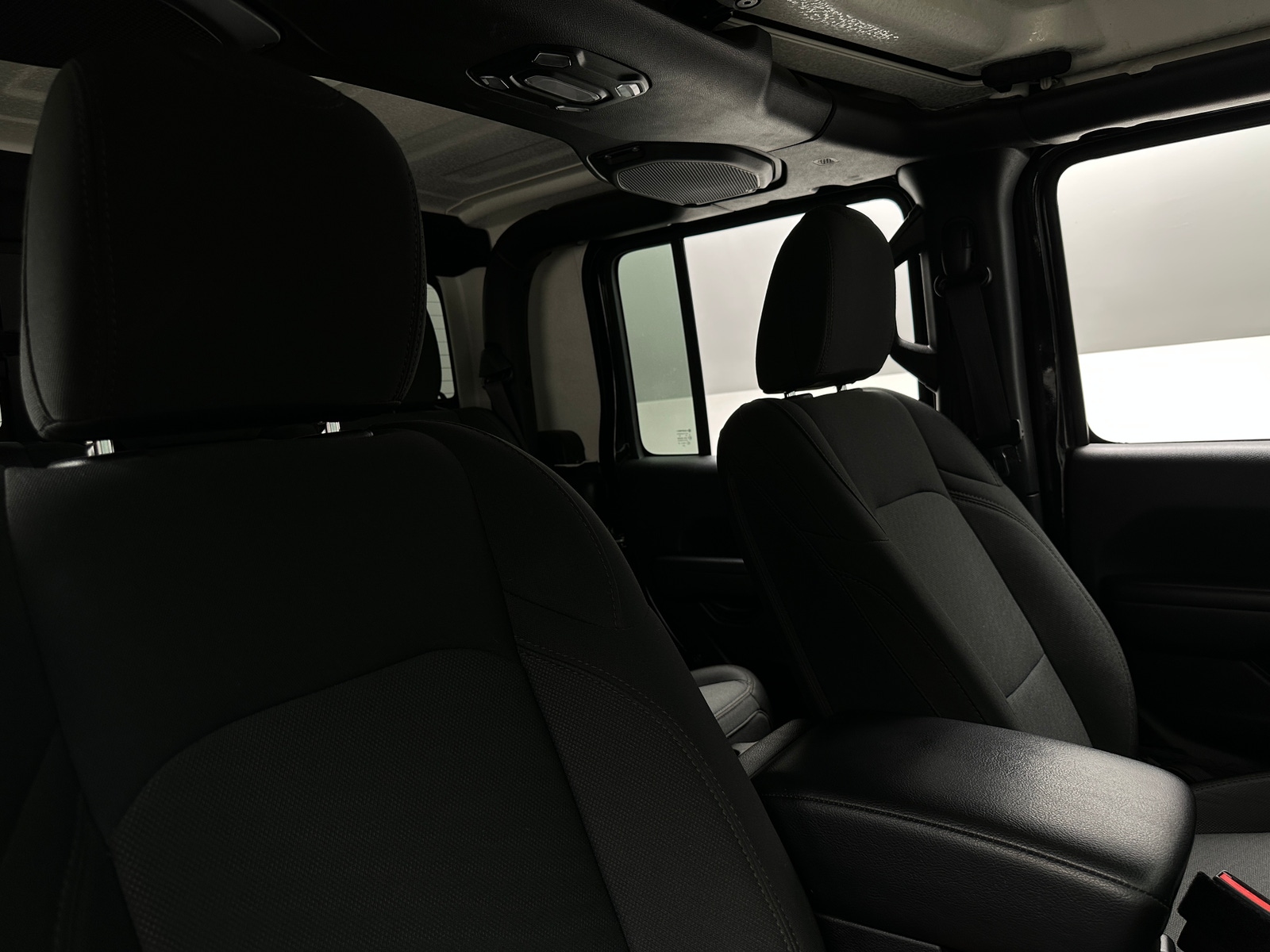 Thumbnail: 2021 Jeep Gladiator - 2