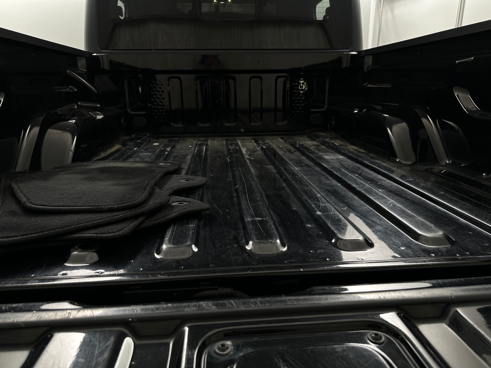 Thumbnail: 2021 Jeep Gladiator - 7