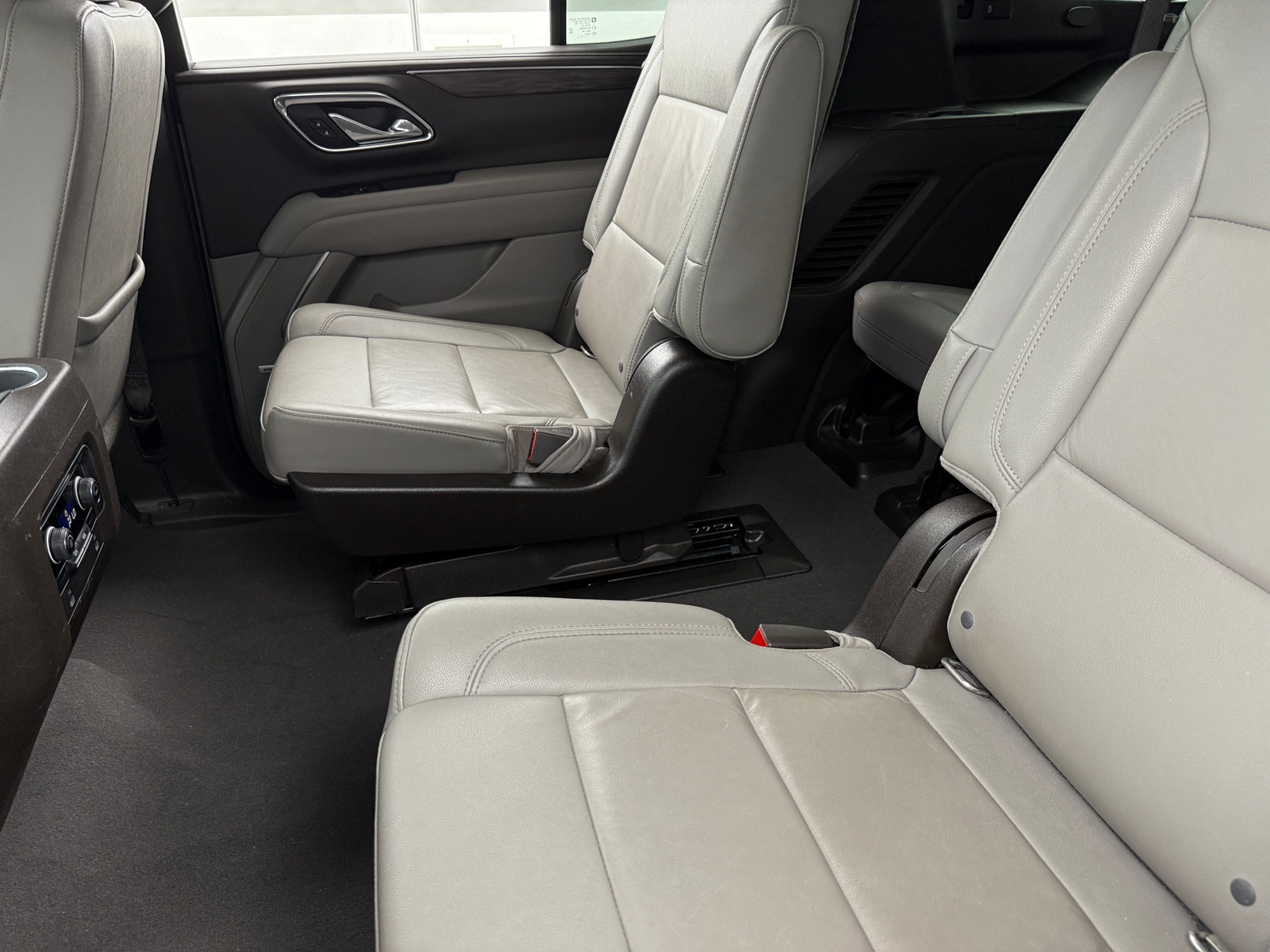 Thumbnail: 2021 Chevrolet Tahoe - 5