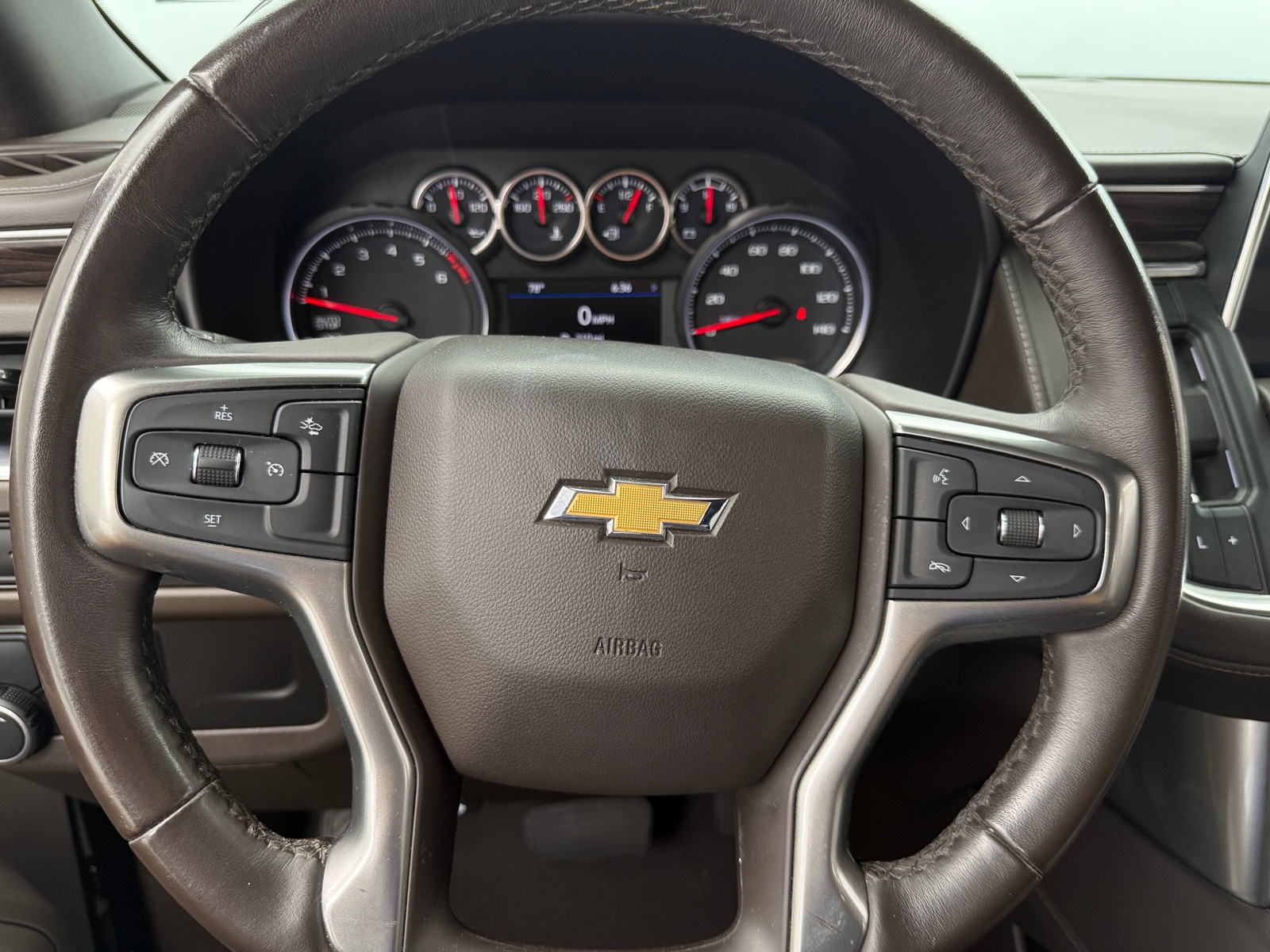 Thumbnail: 2021 Chevrolet Tahoe - 4