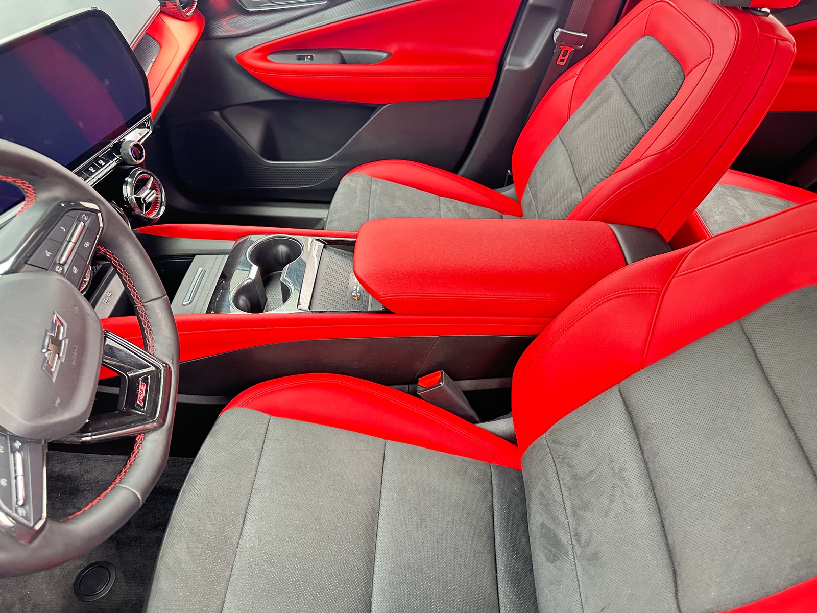 Thumbnail: 2024 Chevrolet Blazer EV - 2